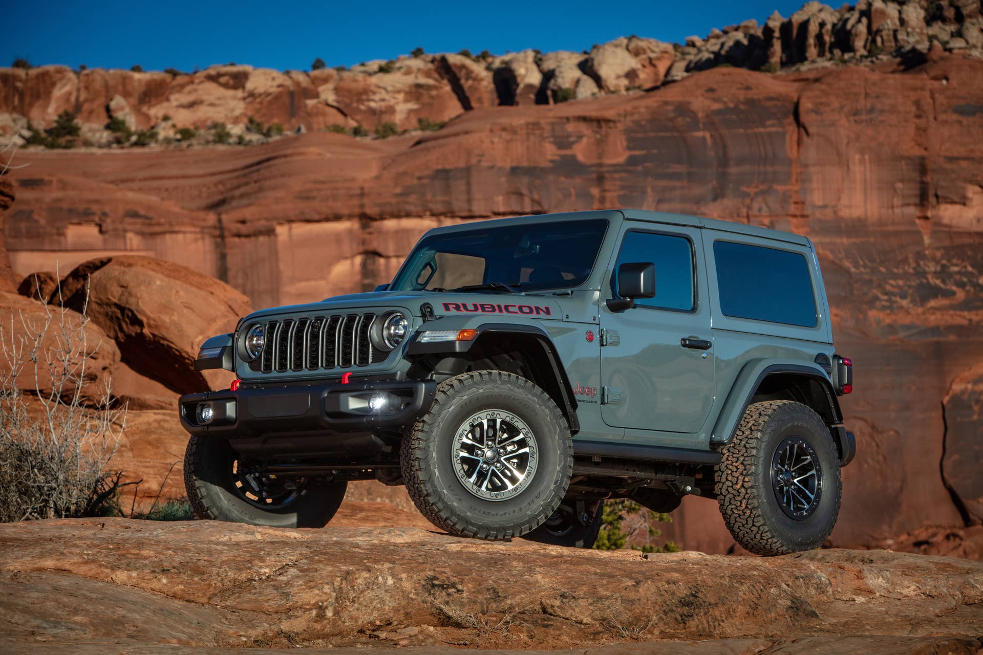 2025 Jeep Wrangler gray front angled view