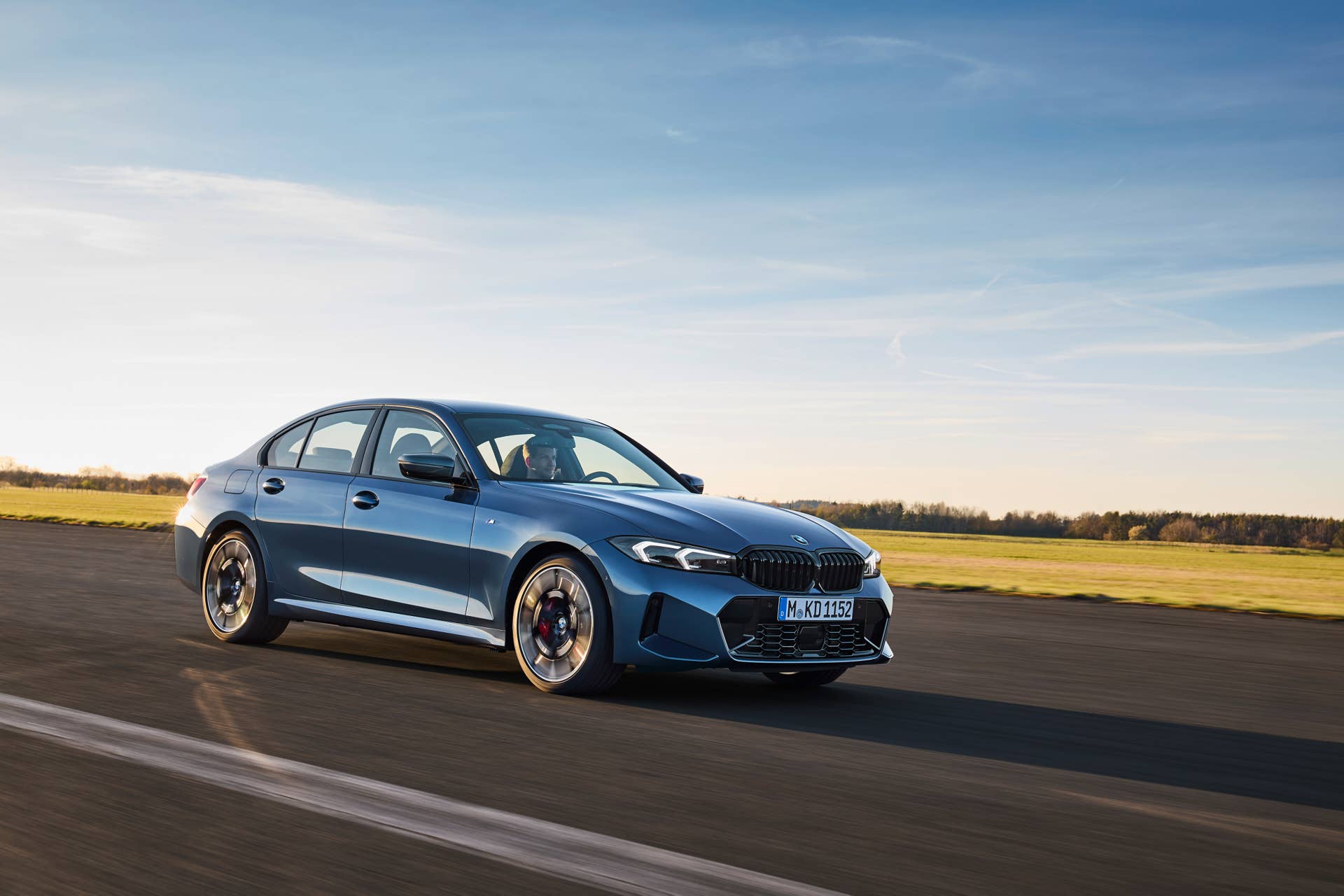 2025 BMW 330i