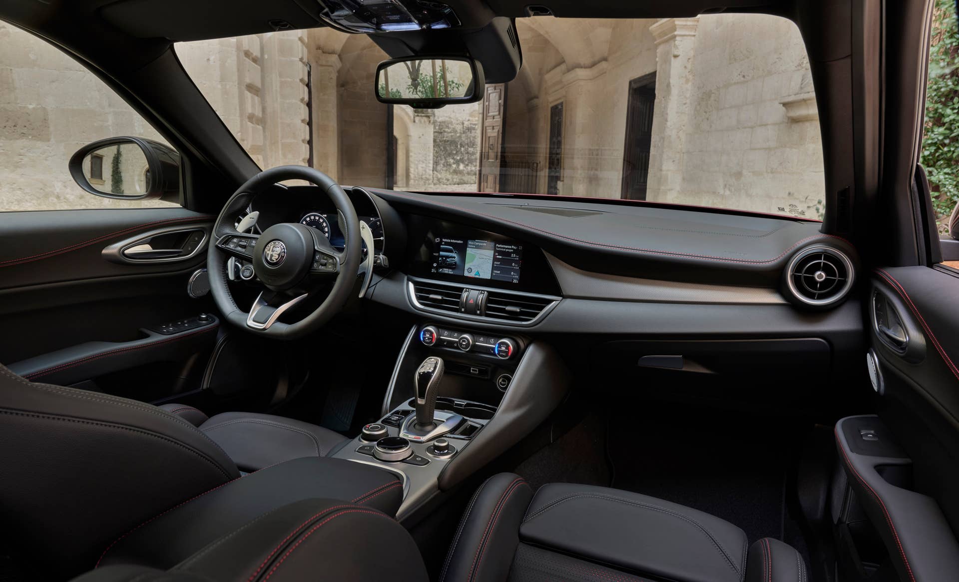 2025 Alfa Romeo Giulia