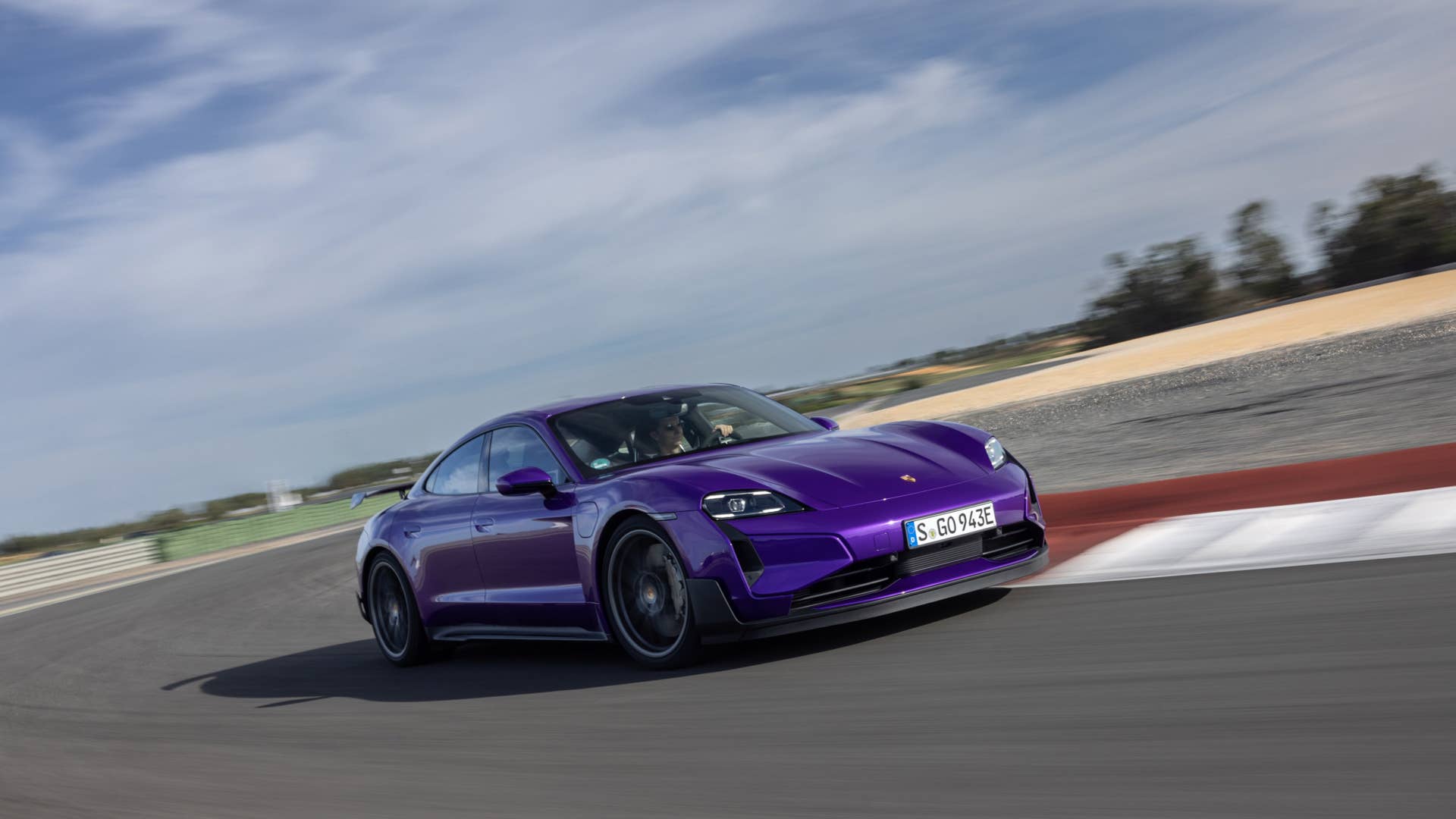 2025 Porsche Taycan Turbo GT
