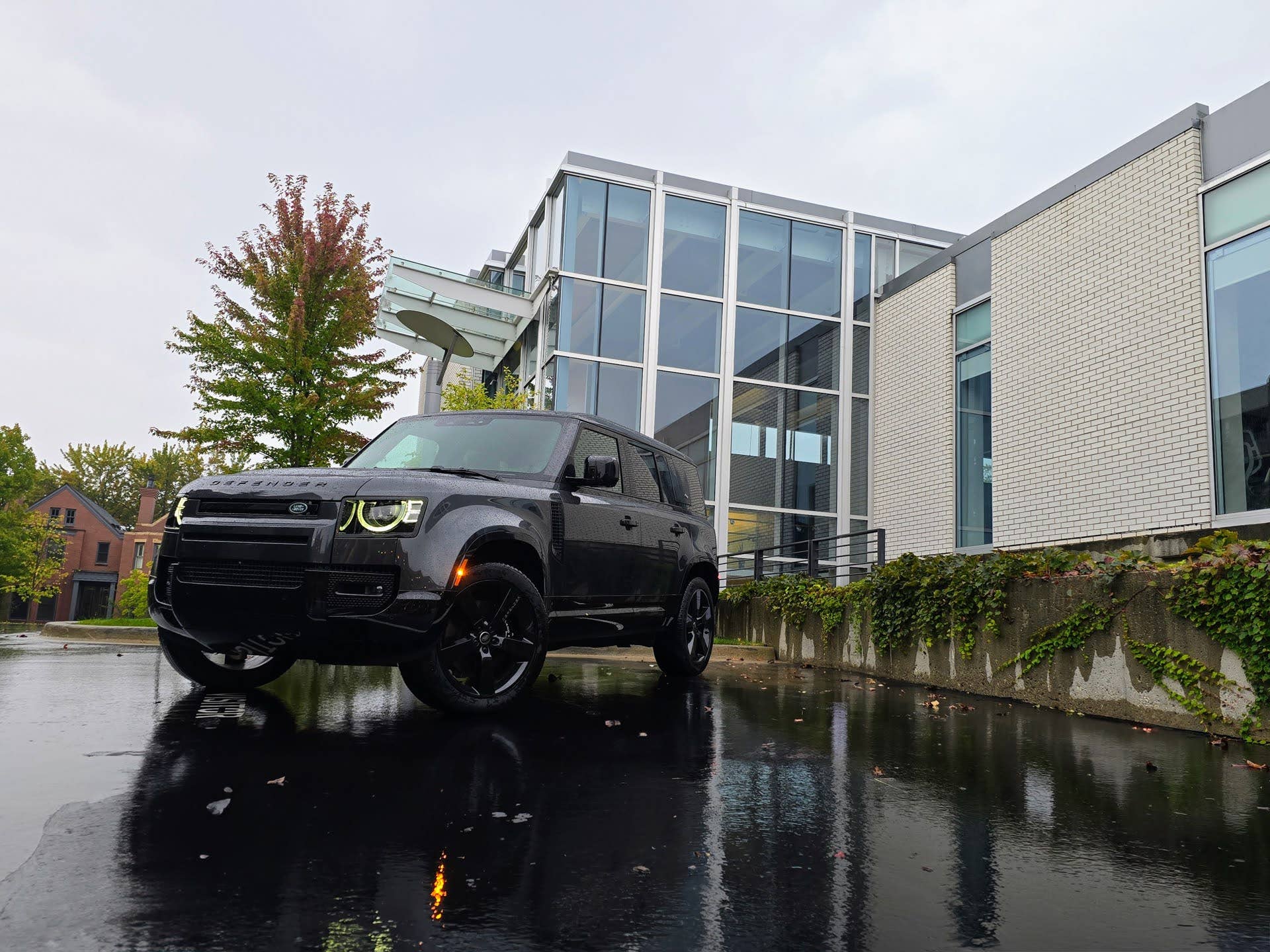 2024 Land Rover Defender V8 review: Still wild at heart - Autoblog