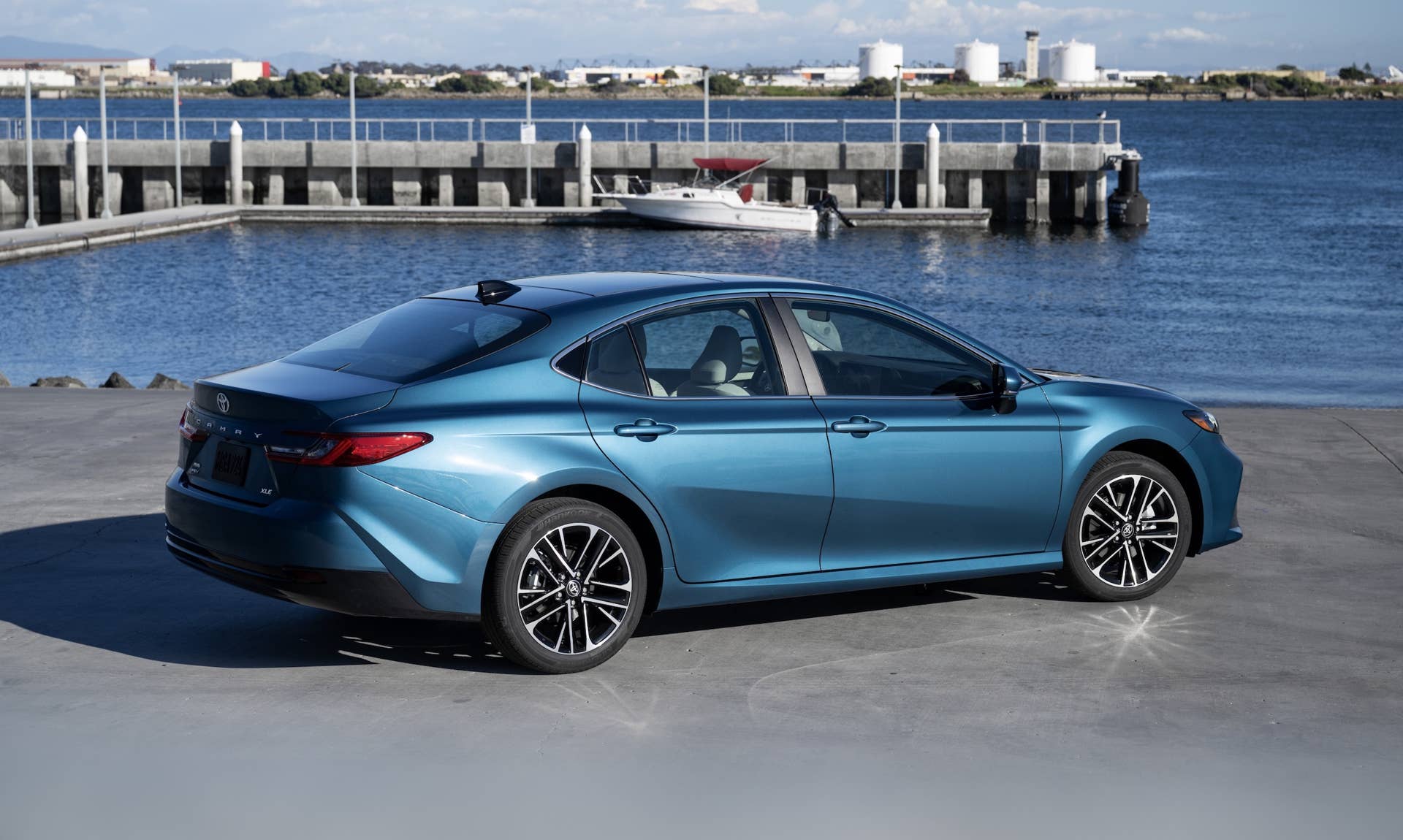 2025 Toyota Camry XLE AWD