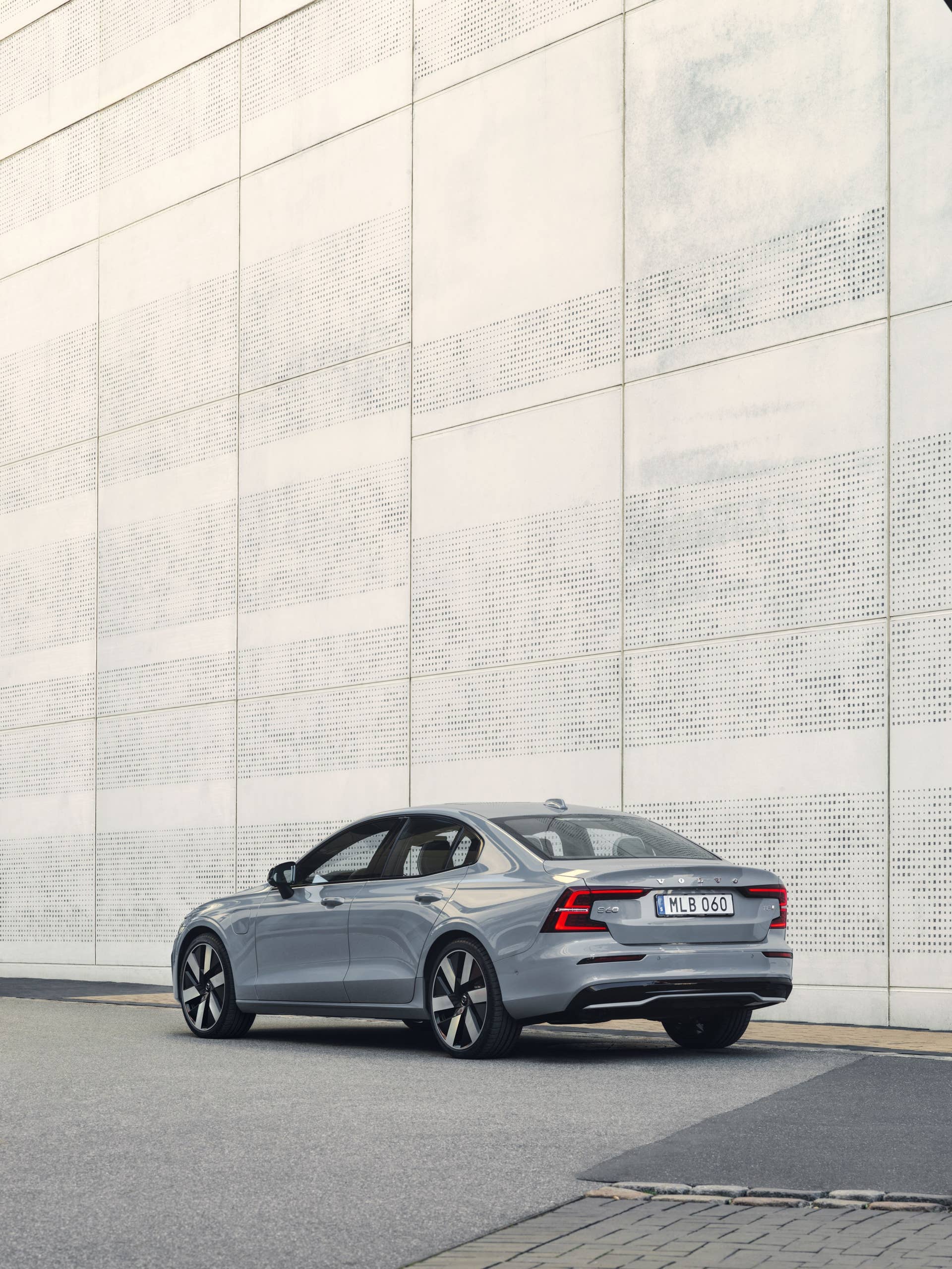 2025 Volvo S60