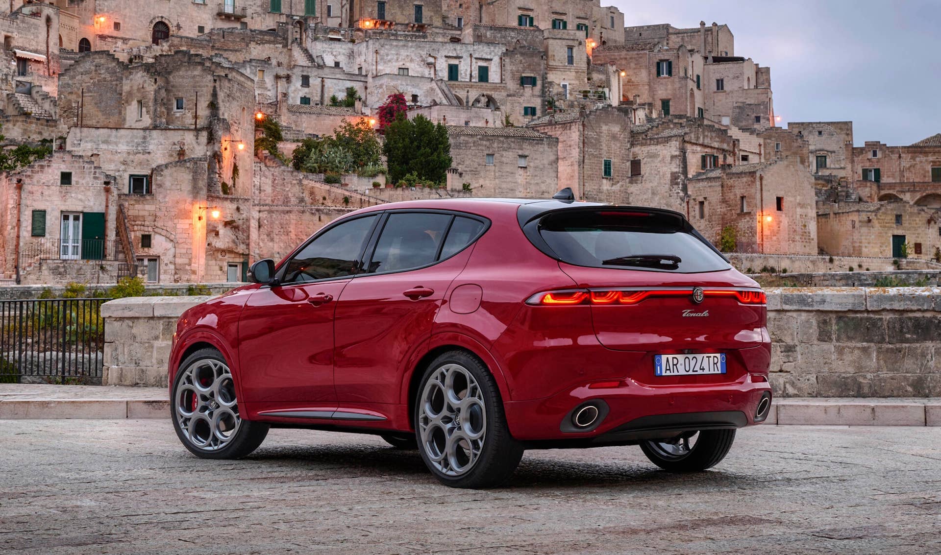 2024 Alfa Romeo Tonale Tributo Italiano Special Series