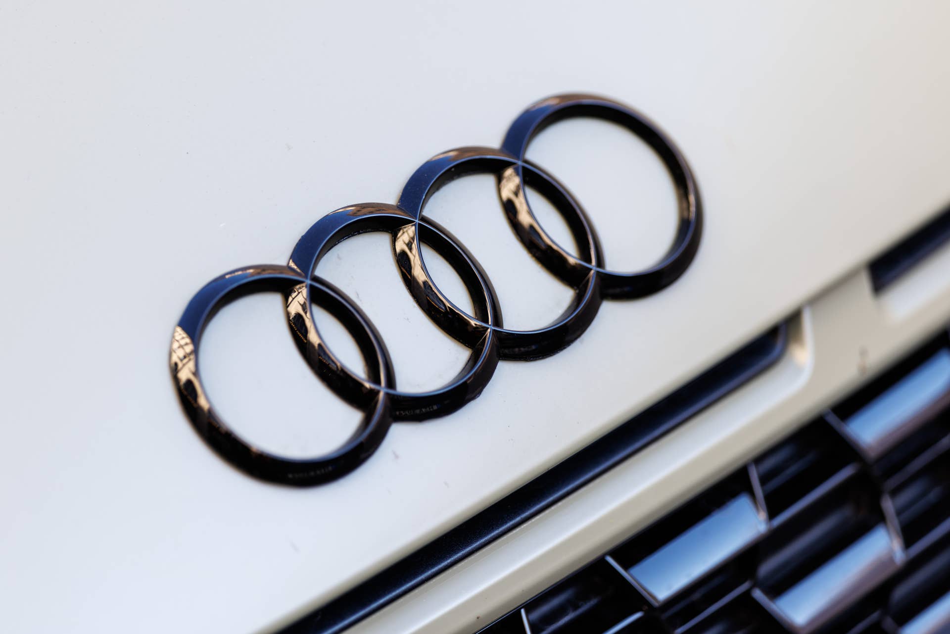 Audi badge