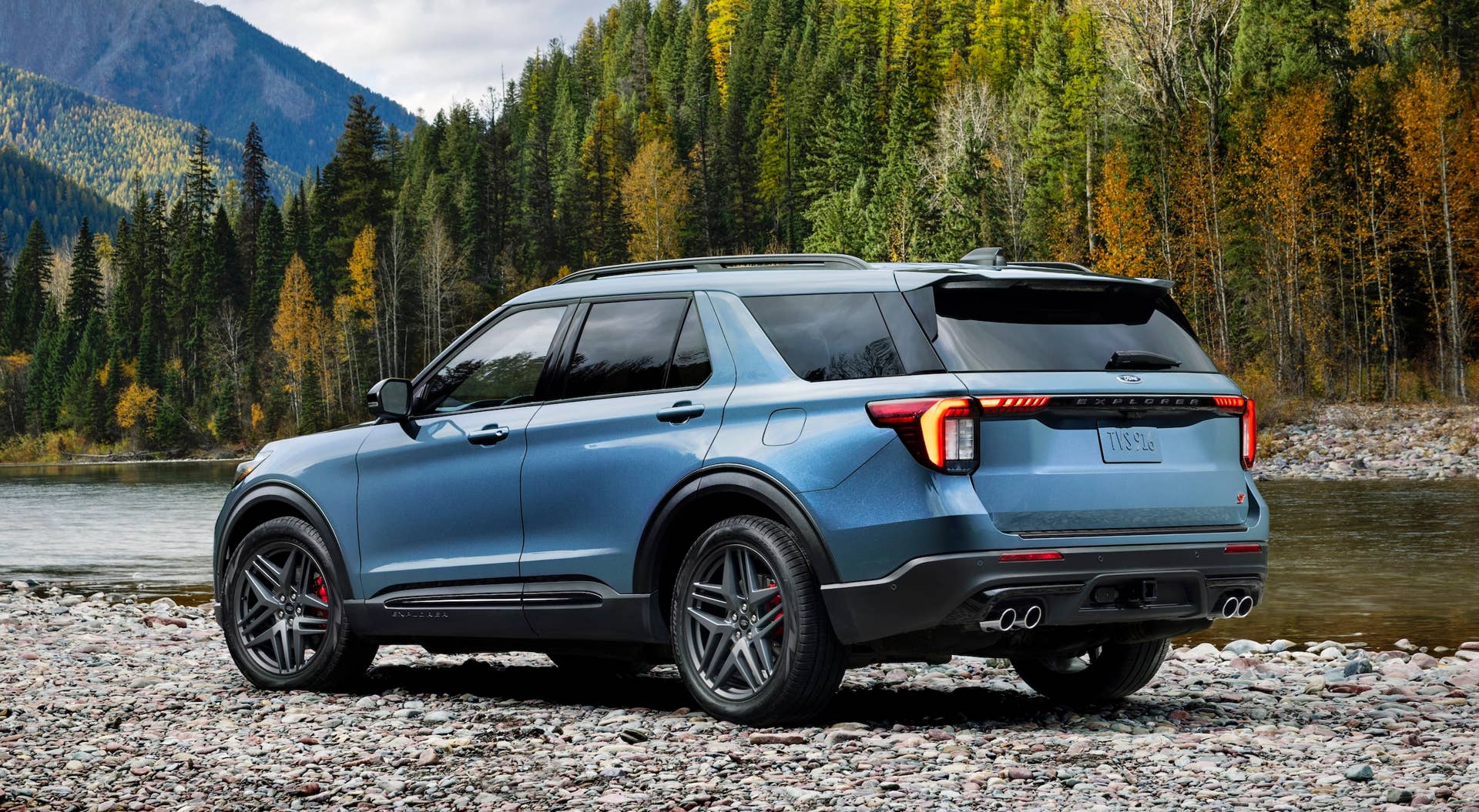 Shopping for a 2025 Ford Explorer? Here's What Experts Say You