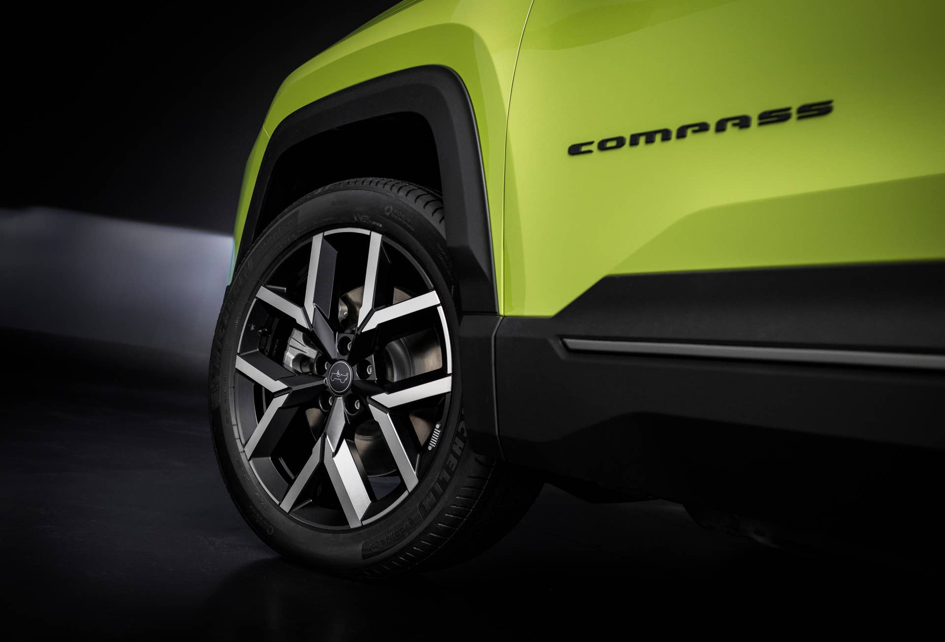 2026 Jeep Compass First Edition yellow front wheel & door script