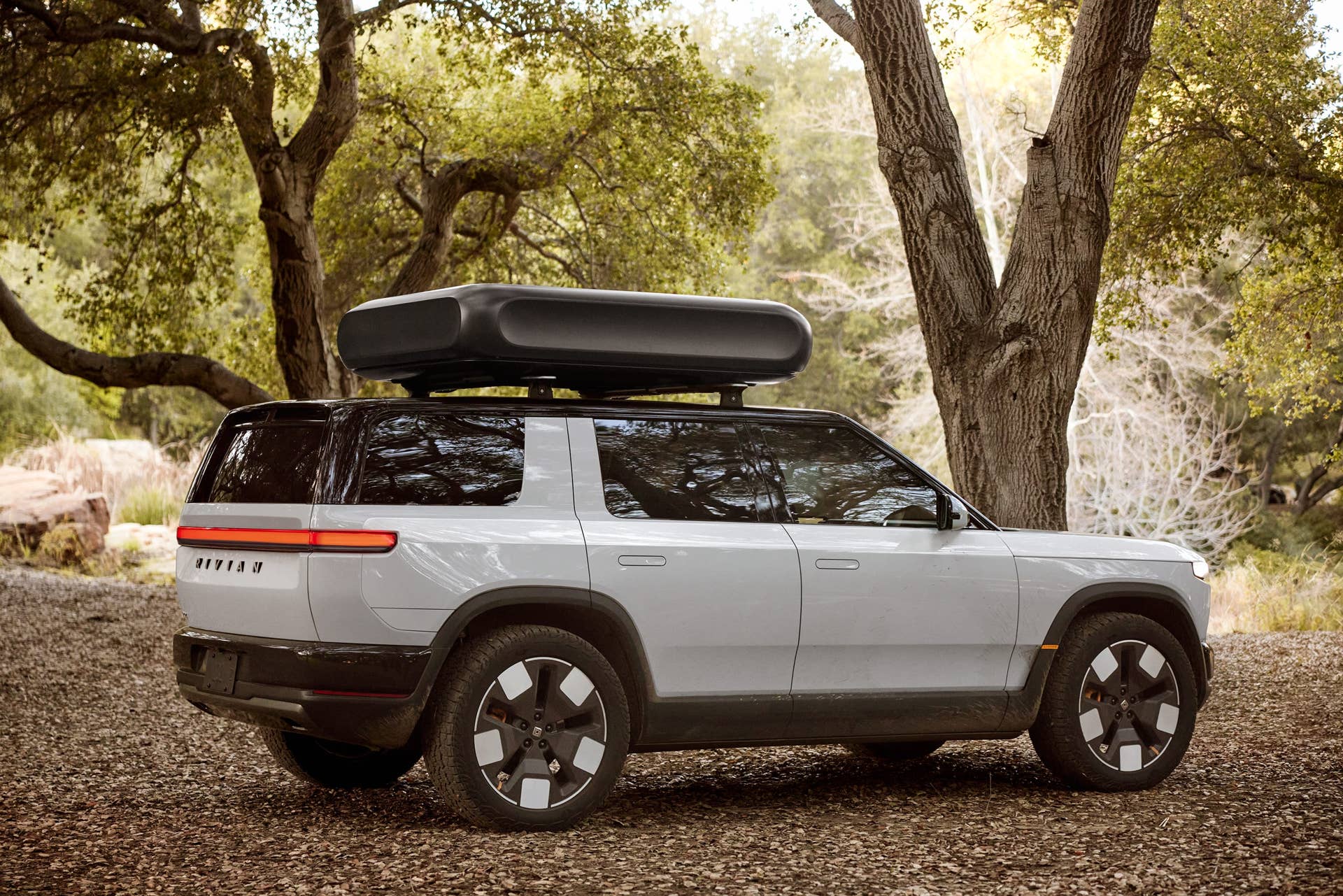 Rivian Starts Building the SUV That Could Make or Break the Company ...
