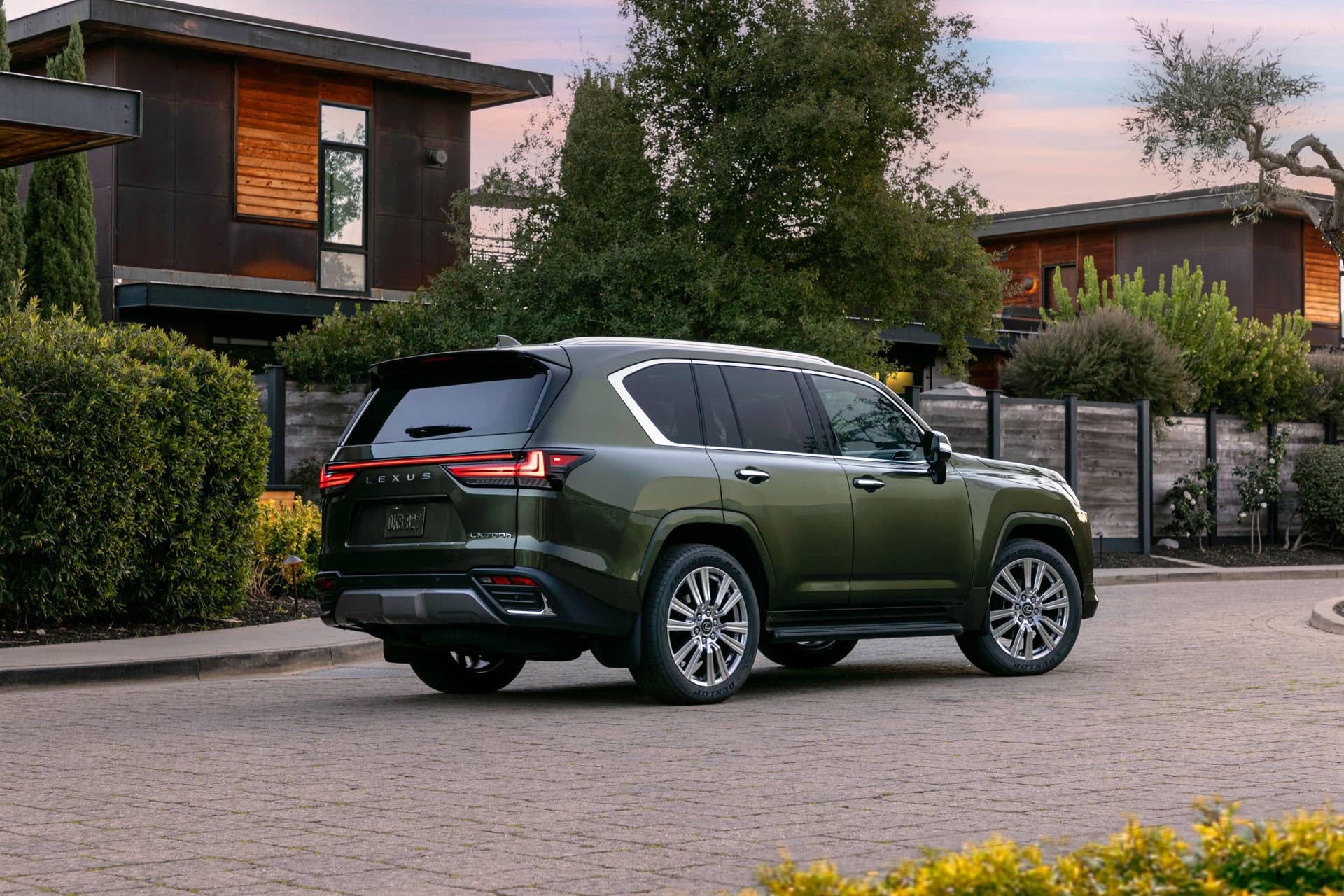 2025 Lexus LX 700h Ultra Luxury green rear angled view