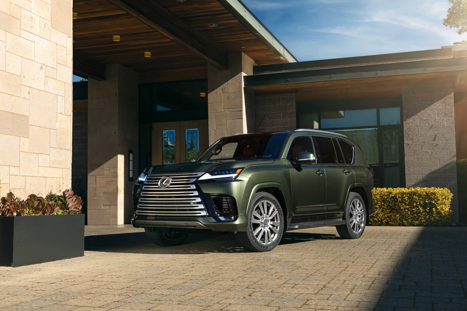 2025 Lexus LX 700h Ultra Luxury green front angled view