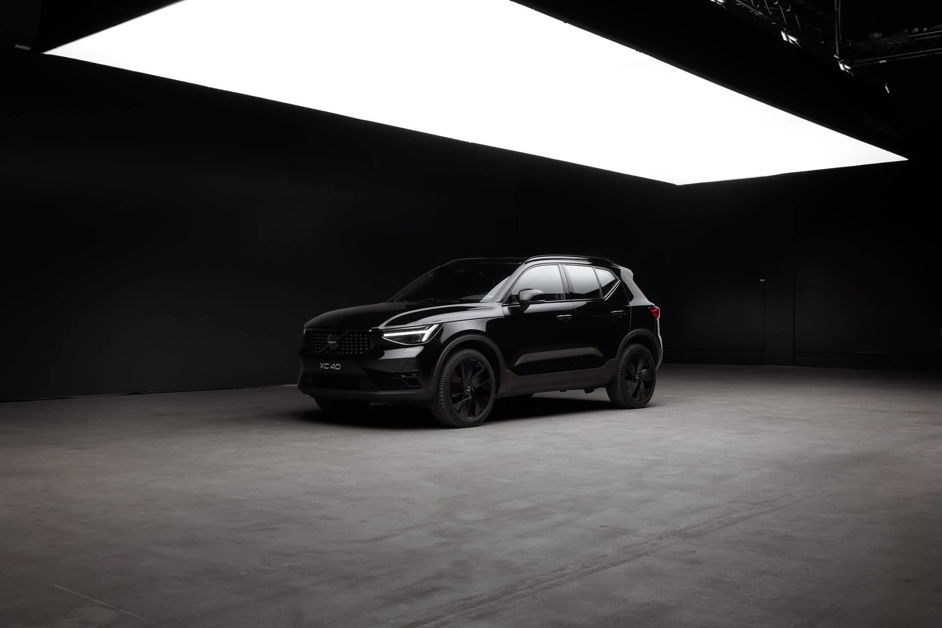 2025 Volvo XC40