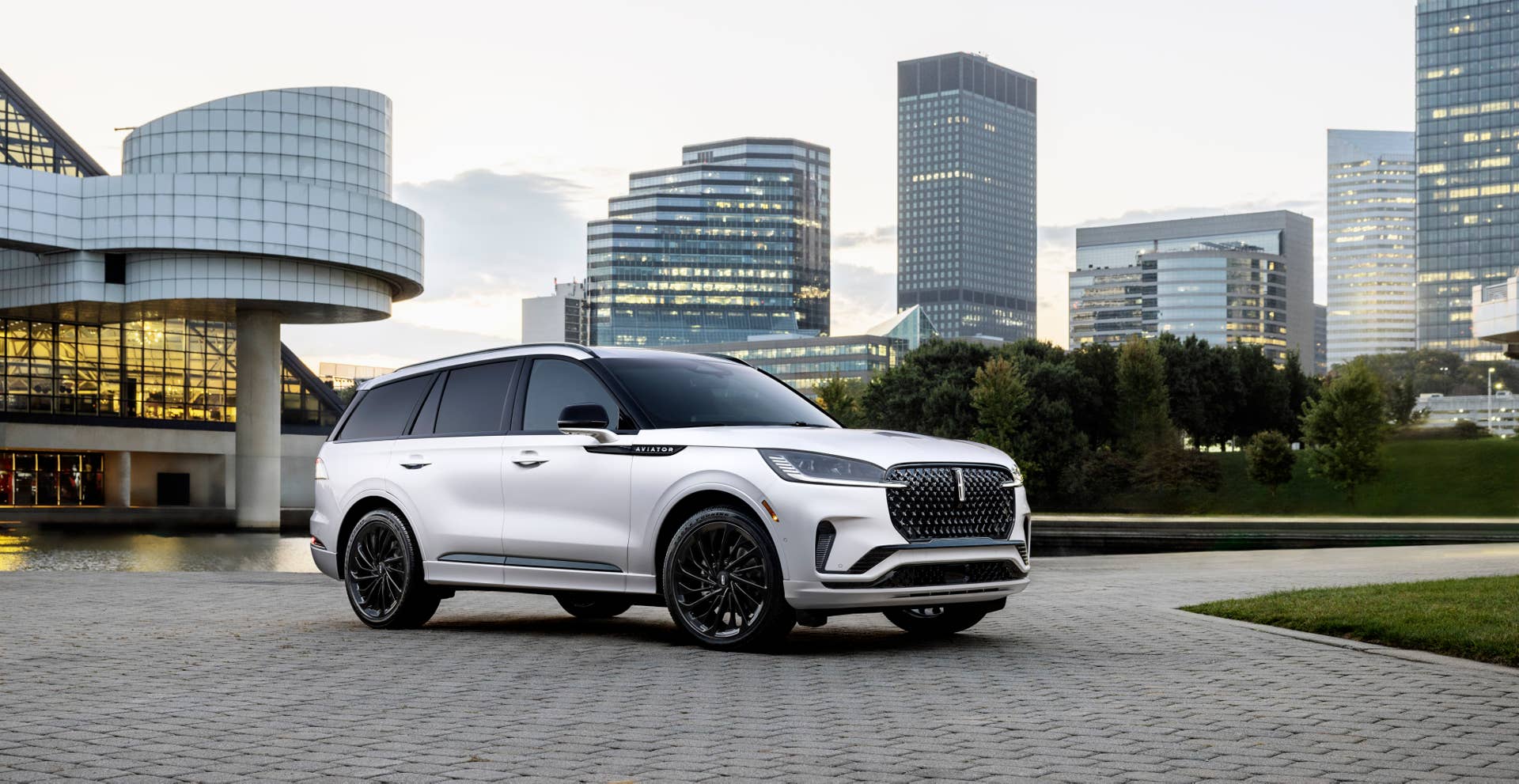 Amazing HD Photos about  Terrific 2023 Lincoln Aviator Lease Pictures  with NO AI Images