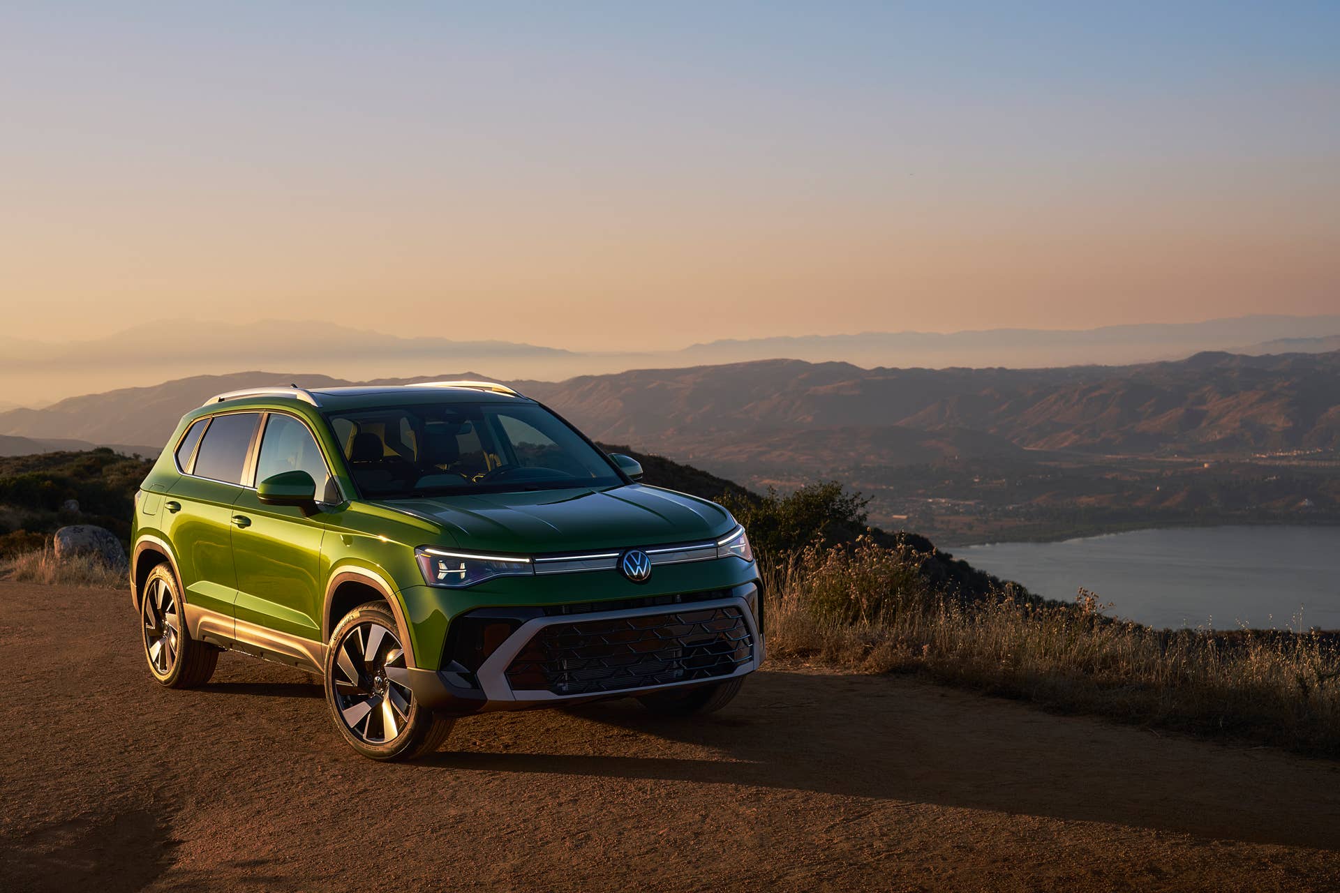 2025 Volkswagen Taos