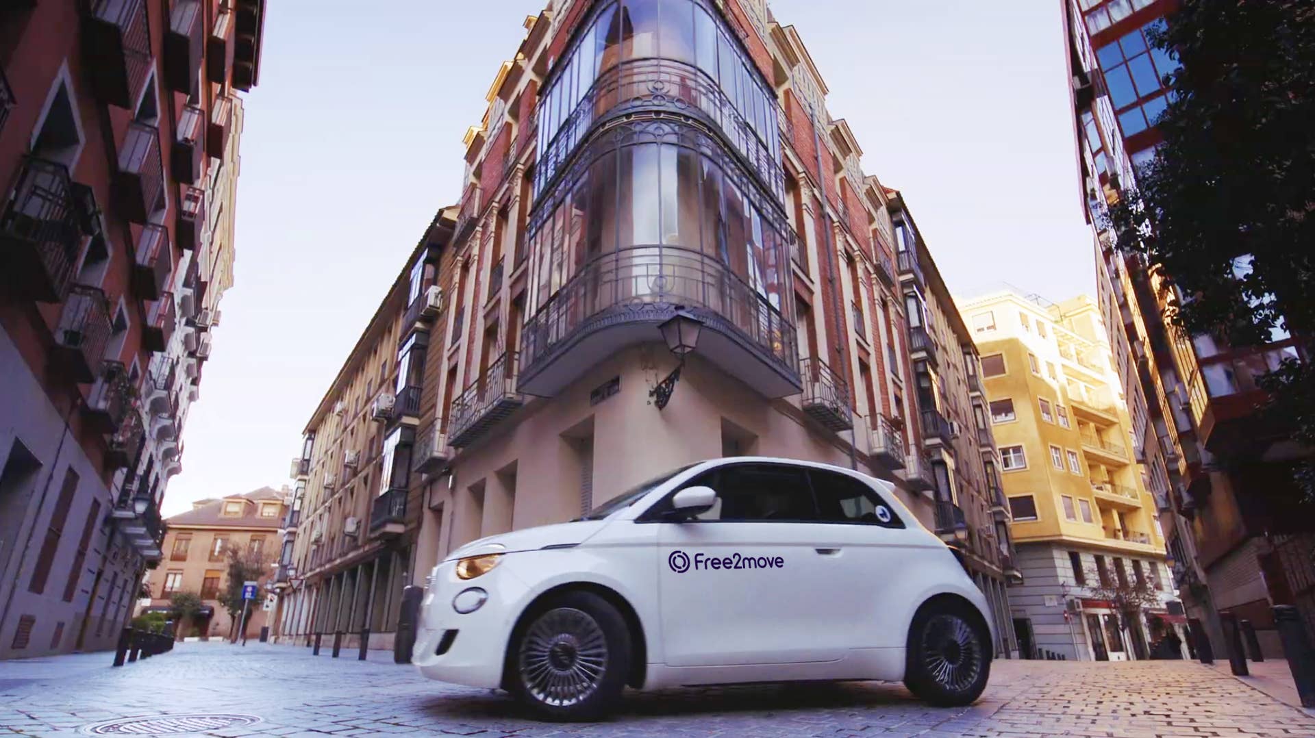 Fiat 500e Ample Battery Swap