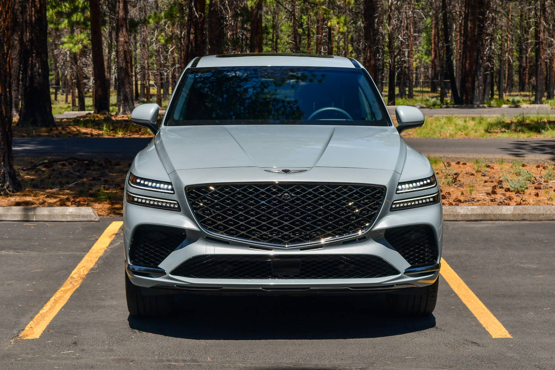2025 Genesis GV80 Coupe 3.5T MHEV E-SC AWD silver front view