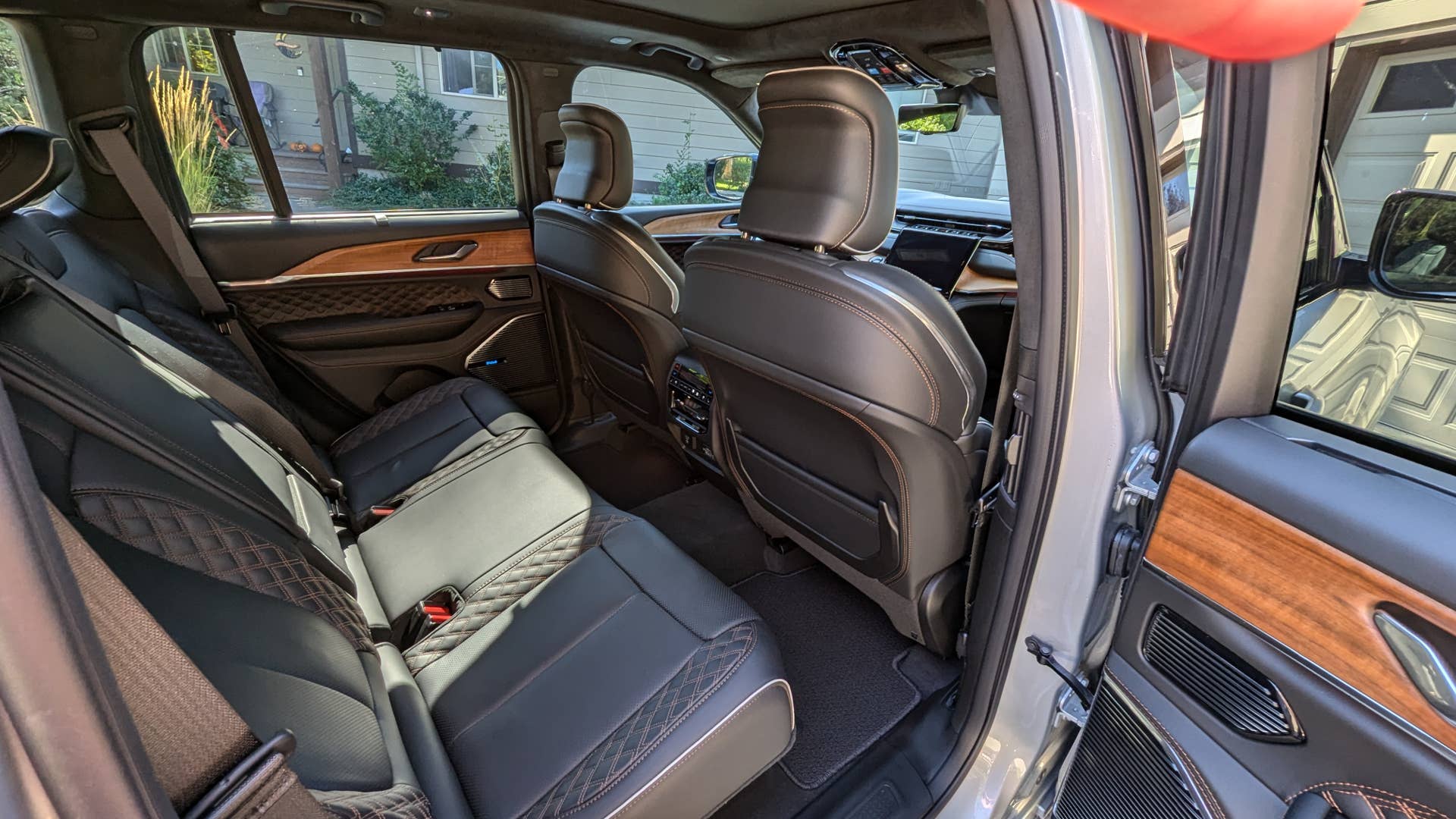 2025 Jeep Grand Cherokee 4xe interior rear seat space