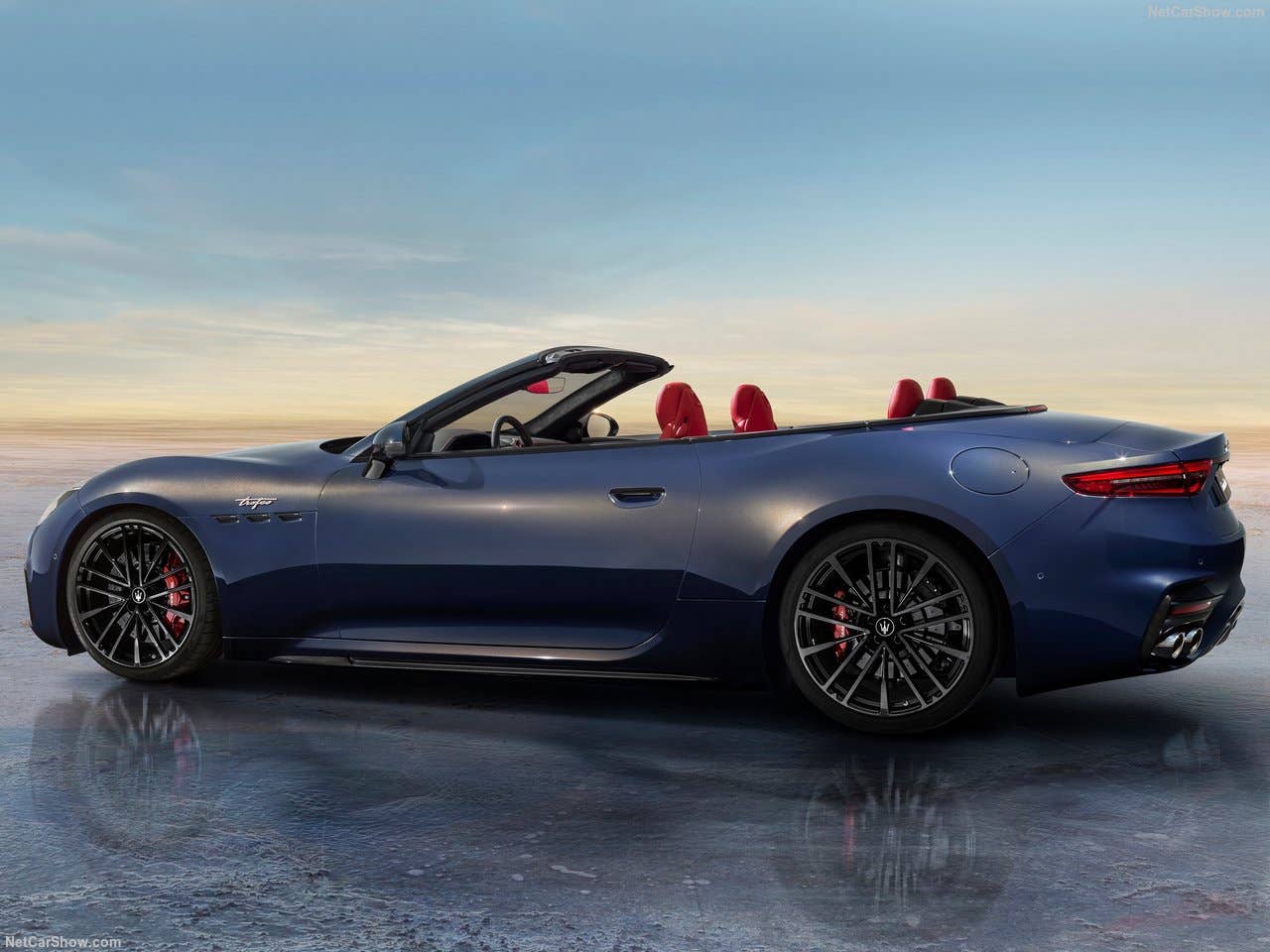 2025 Maserati GranCabrio Trofeo rear quarter