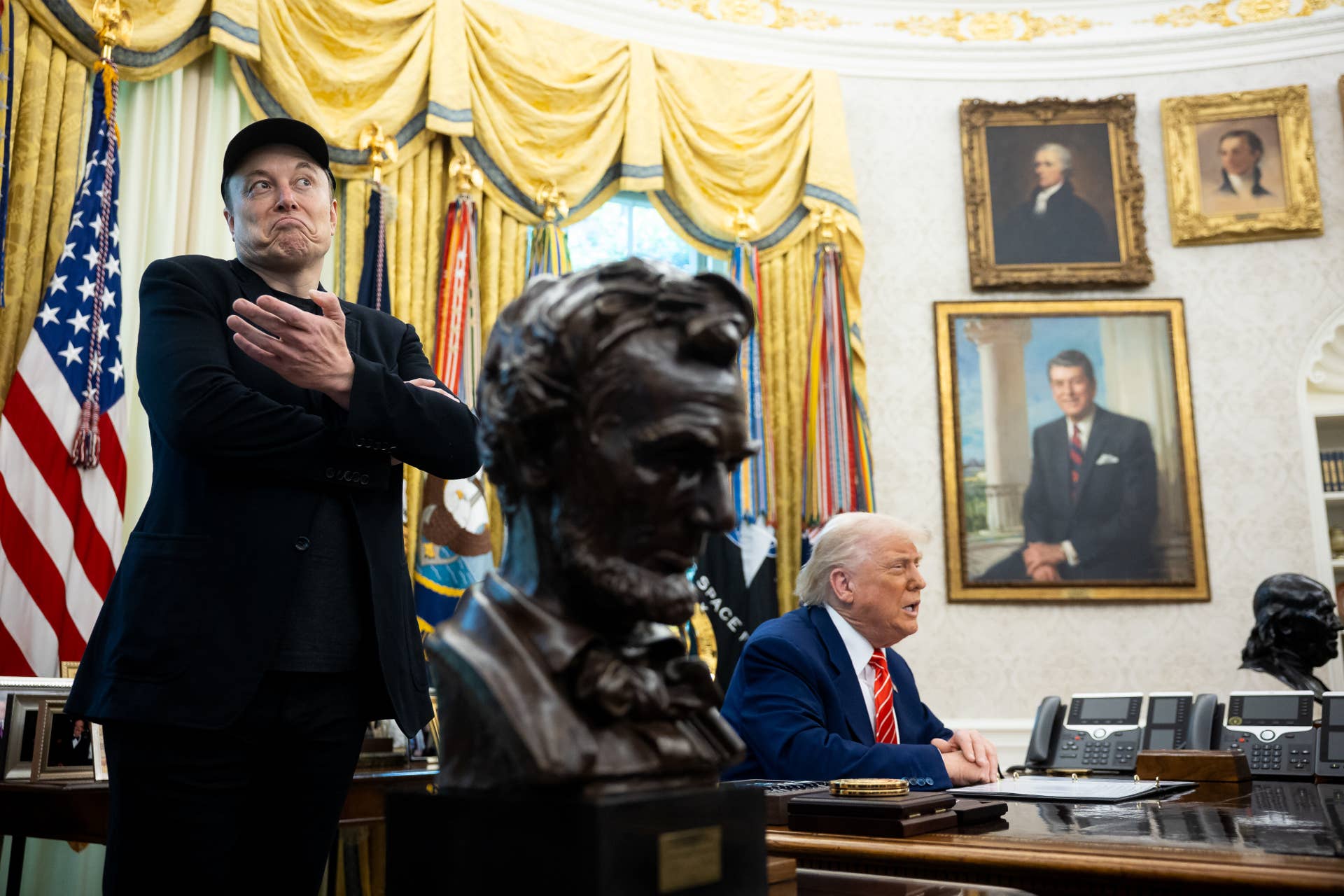 Elon Musk and Donald Trump in the Oval Office