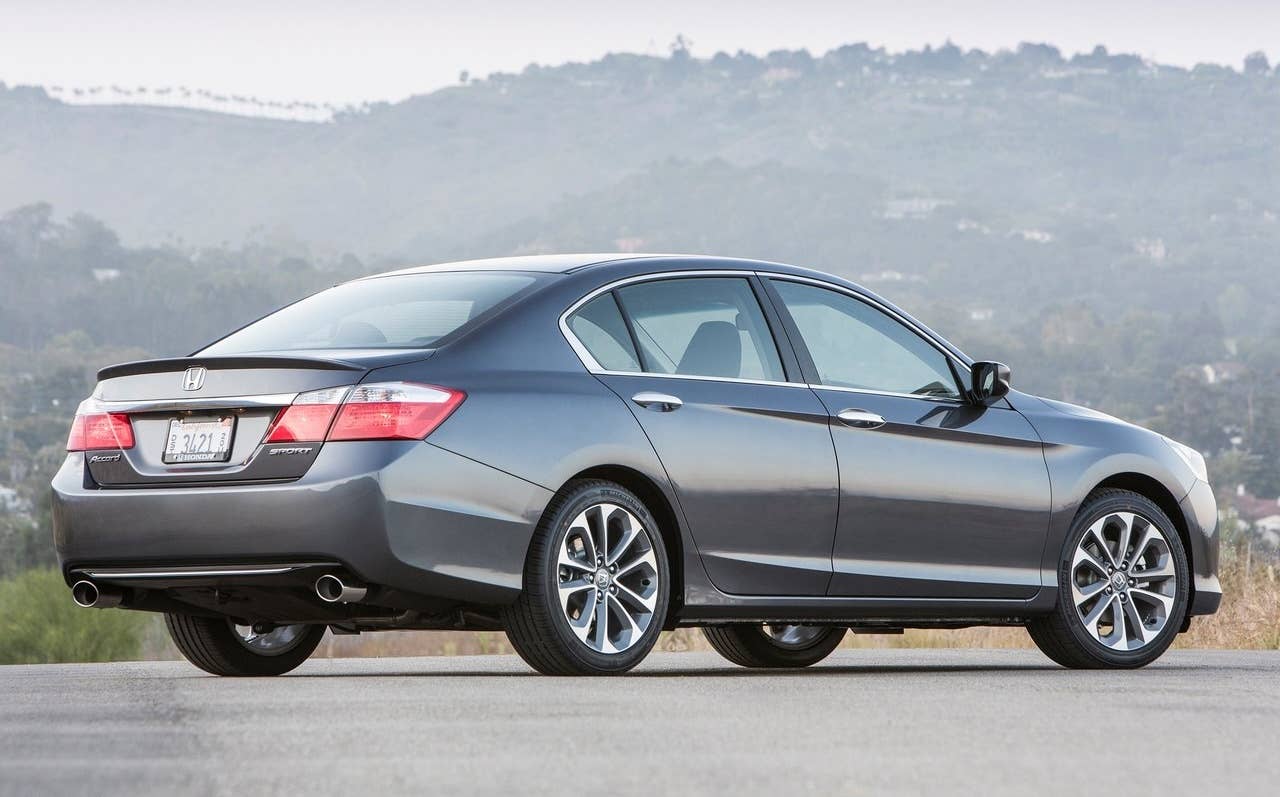 2013 Honda Accord rear quarter static