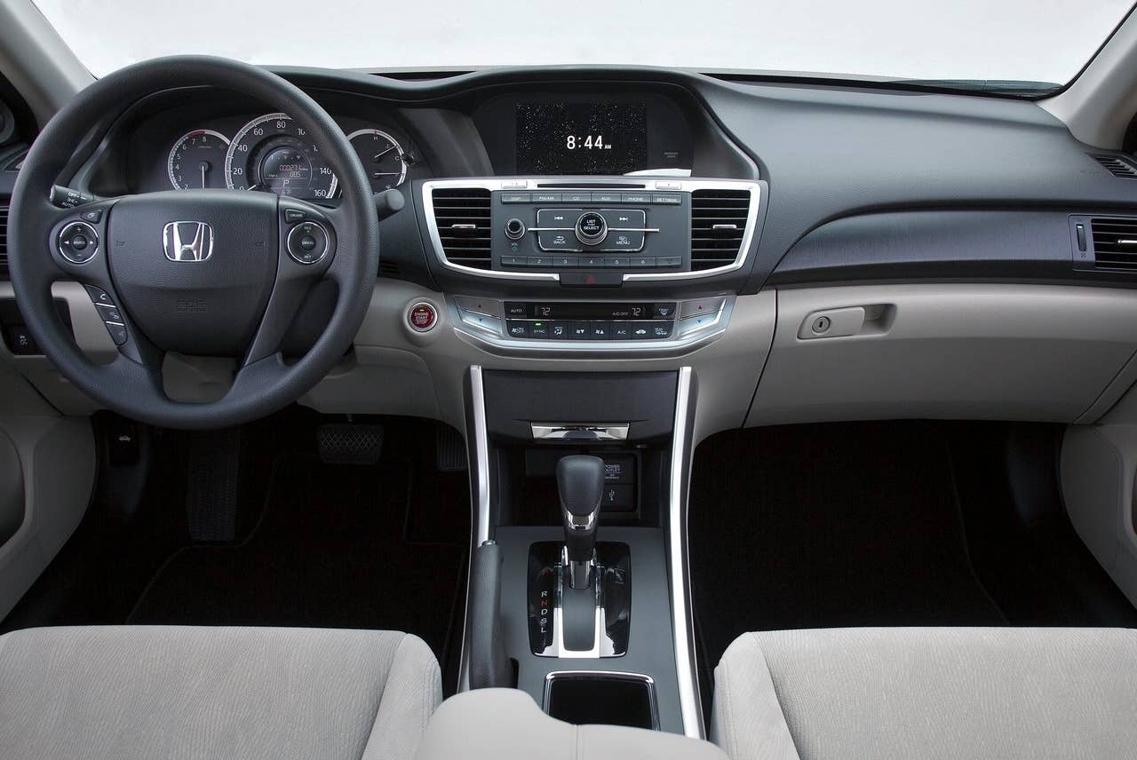 2013 Honda Accord interior