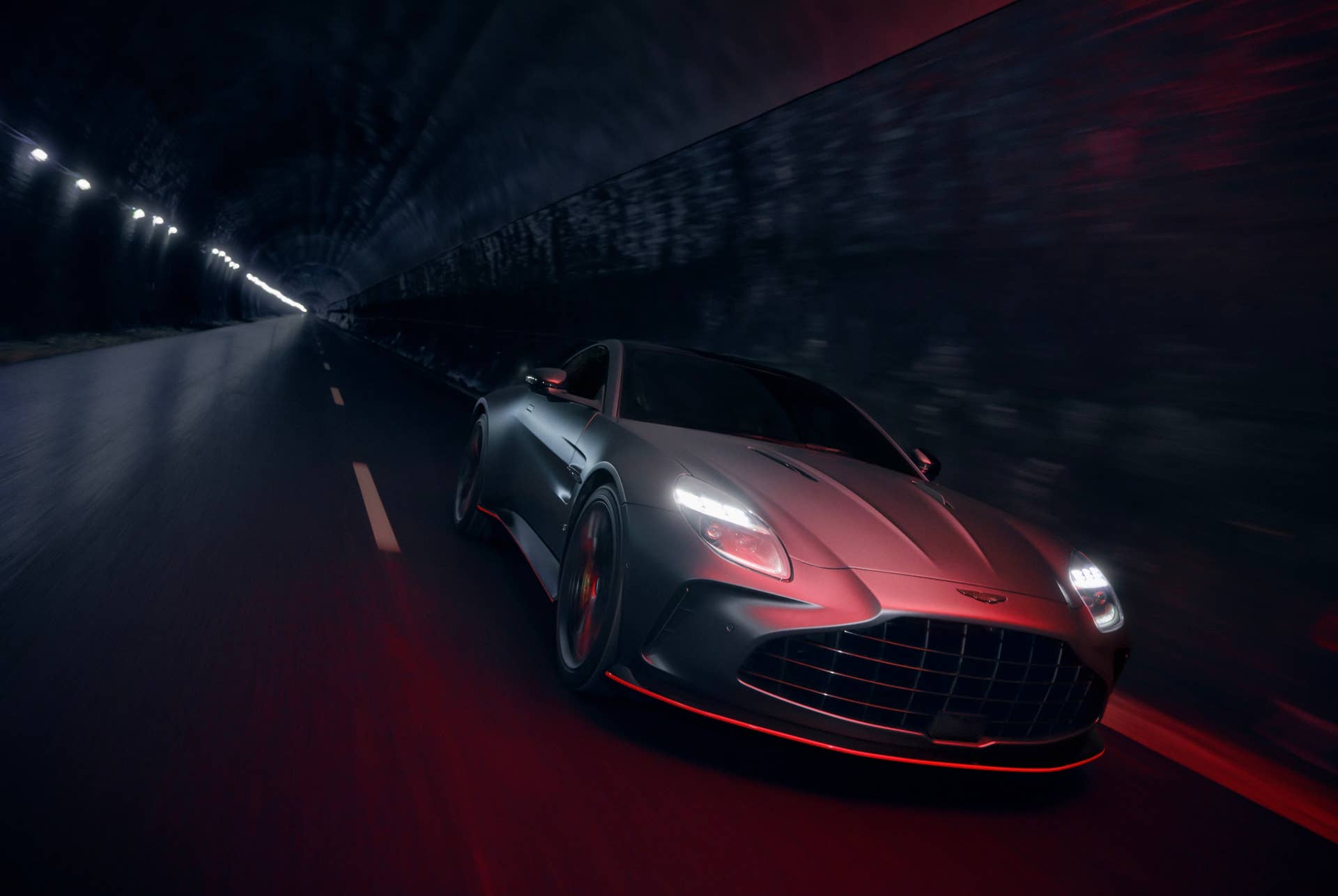 Aston Martin Vantage S