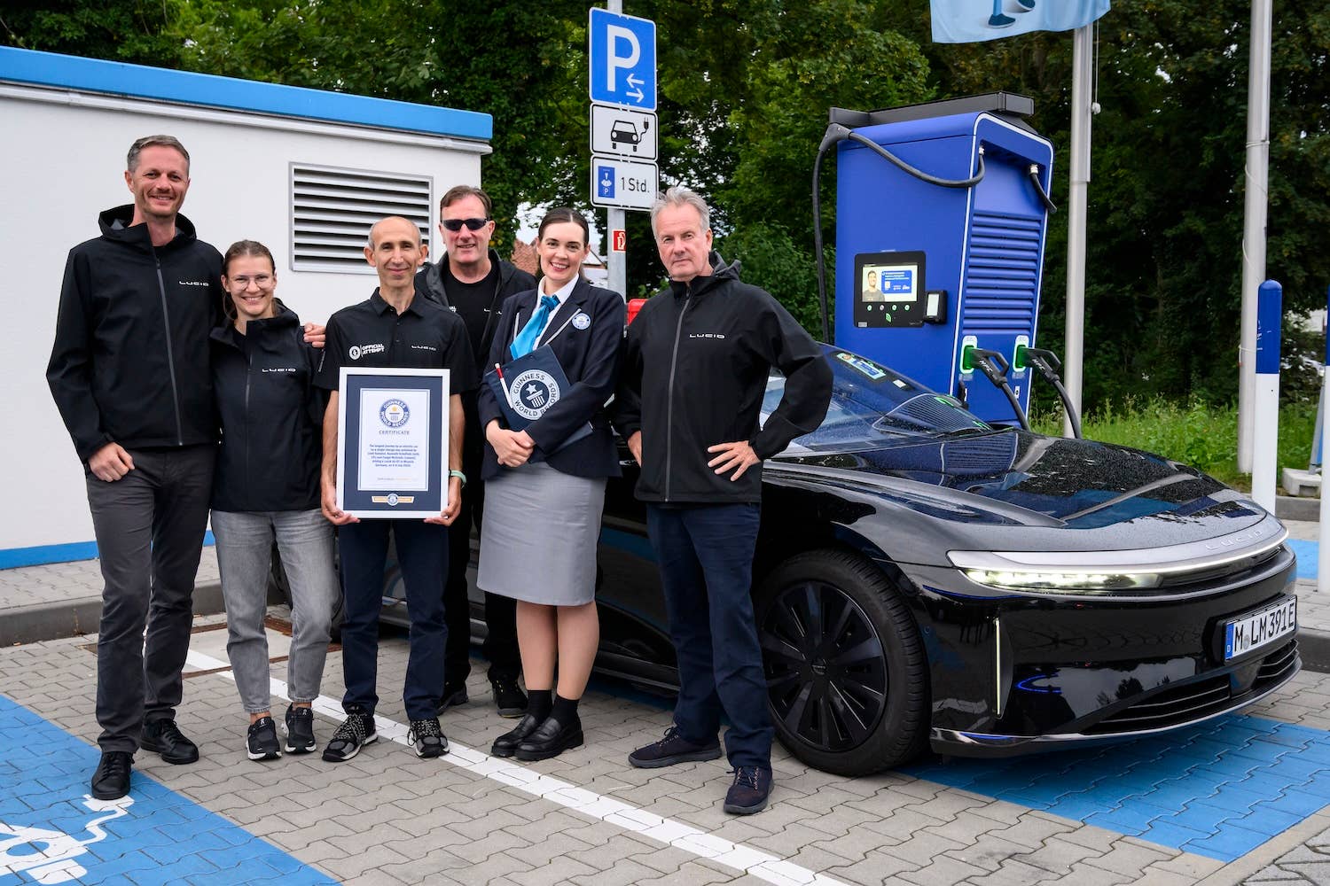 Lucid Air Grand Touring Guinness World Record