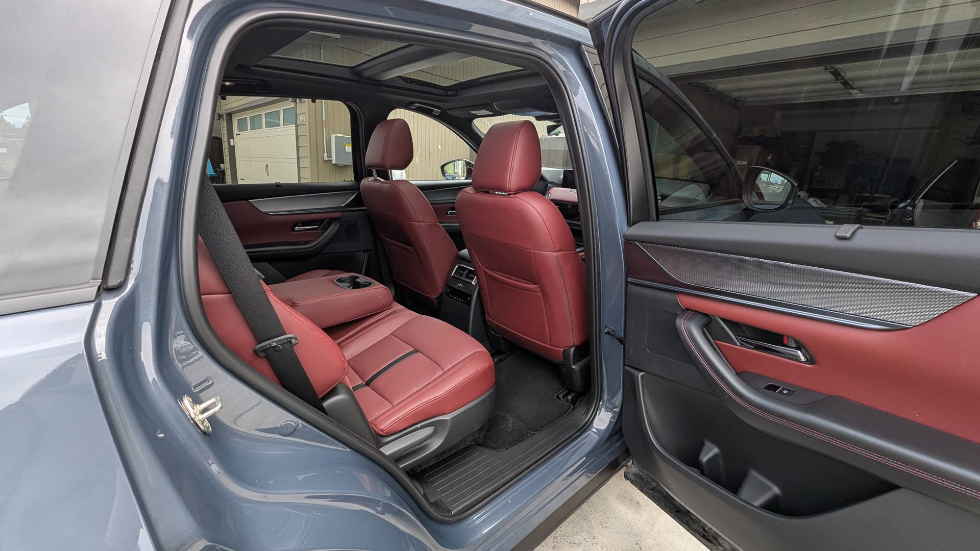 The rear seats of the Mazda CX-70 PHEV Premium Plus
