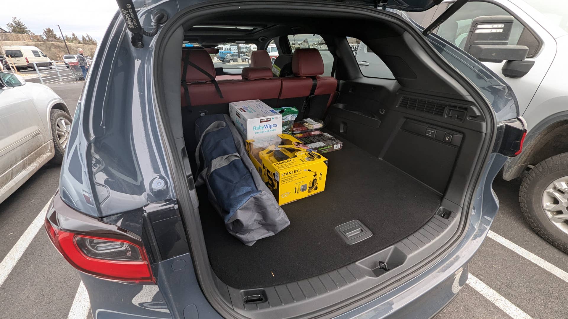 The trunk space in the Mazda CX-70 PHEV Premium Plus