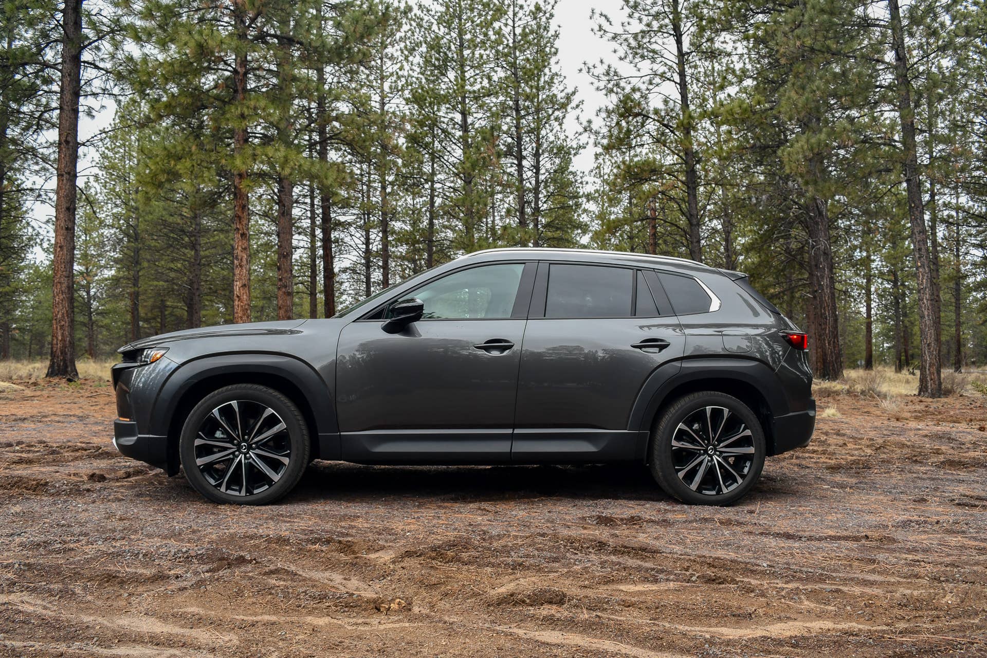 The side profile of the Mazda CX-50 Turbo Premium Plus