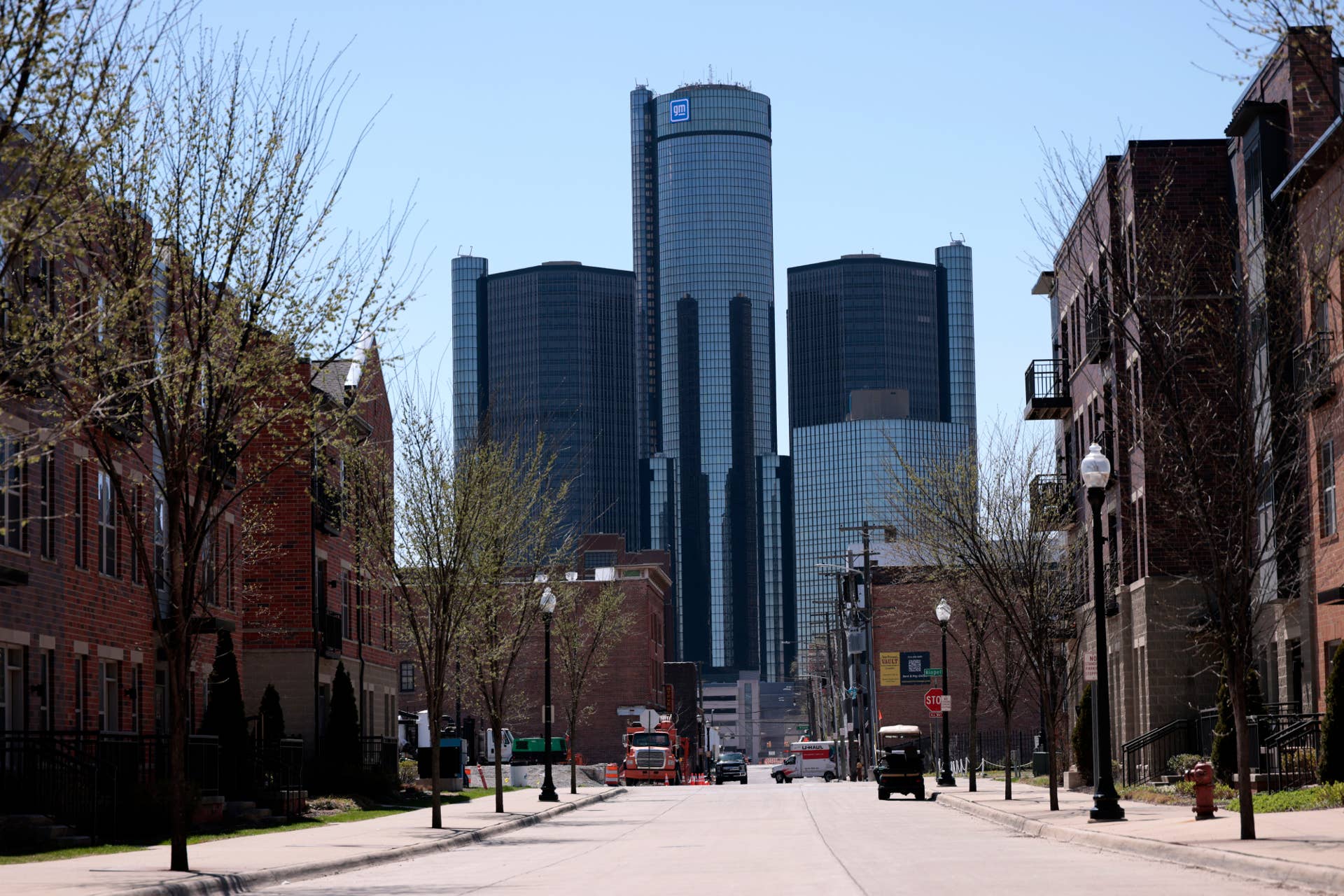 GM to Move Detroit Headquarters to Dan Gilbert-Owned Tower