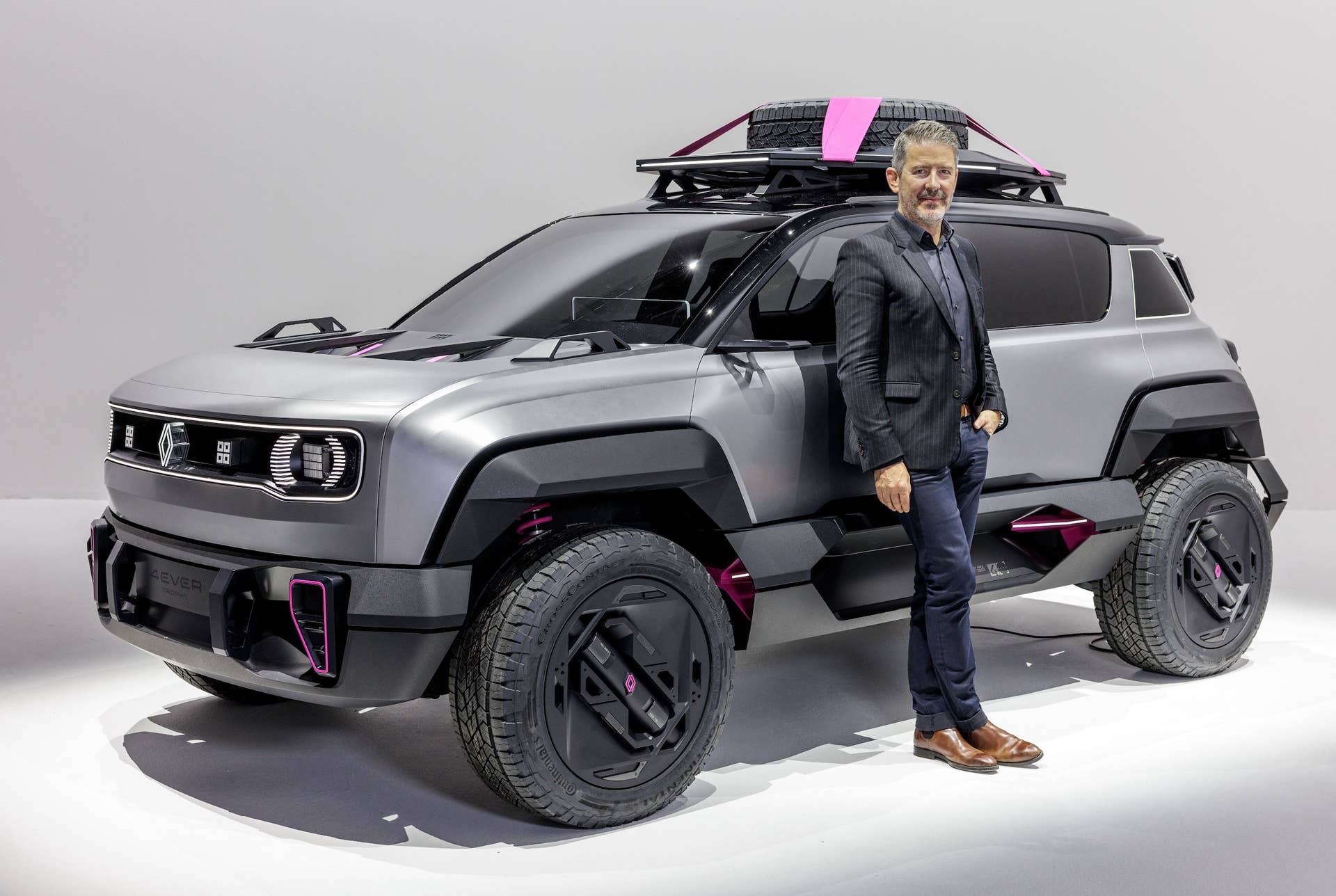 Gilles Vidal and the 2022 Renault 4EVER Trophy concept