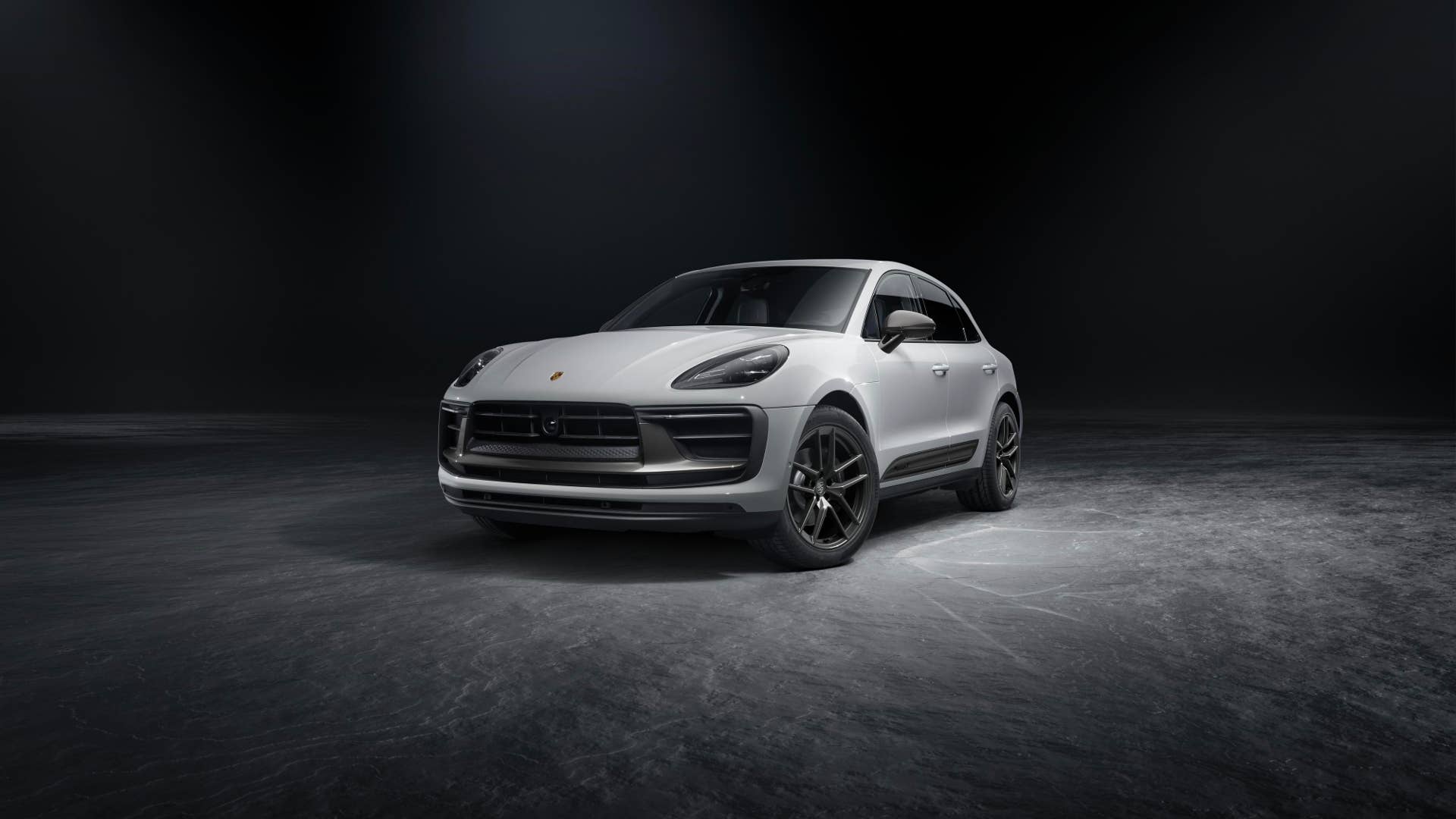 2025 Porsche Macan T