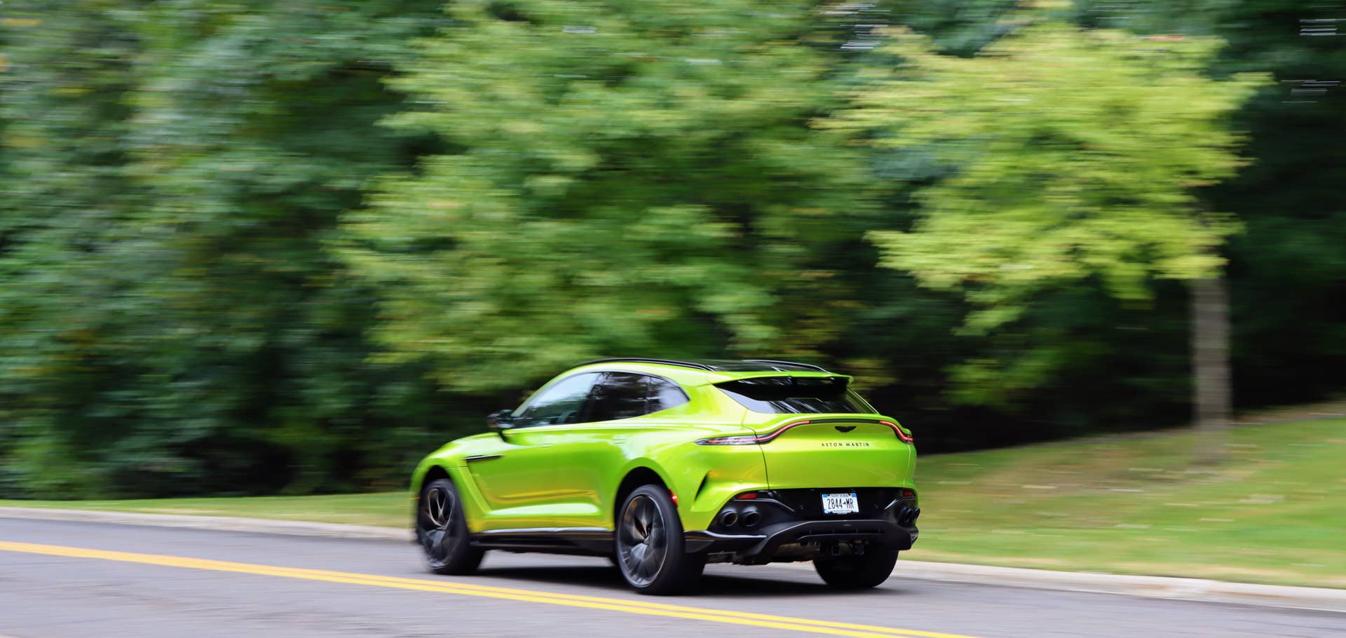 2025 Aston Martin DBX 707