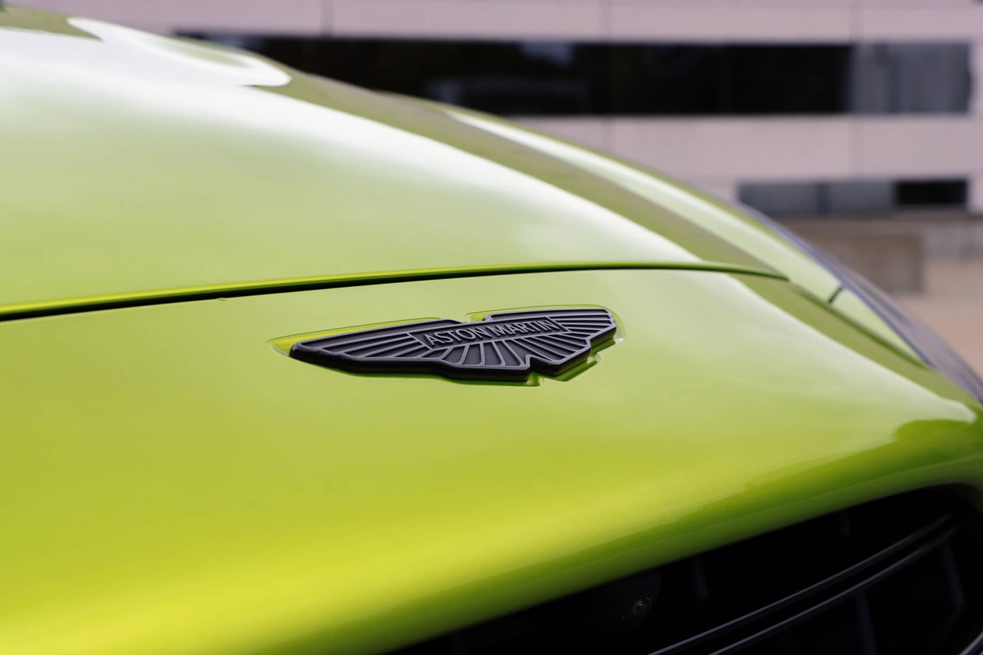 2025 Aston Martin DBX 707