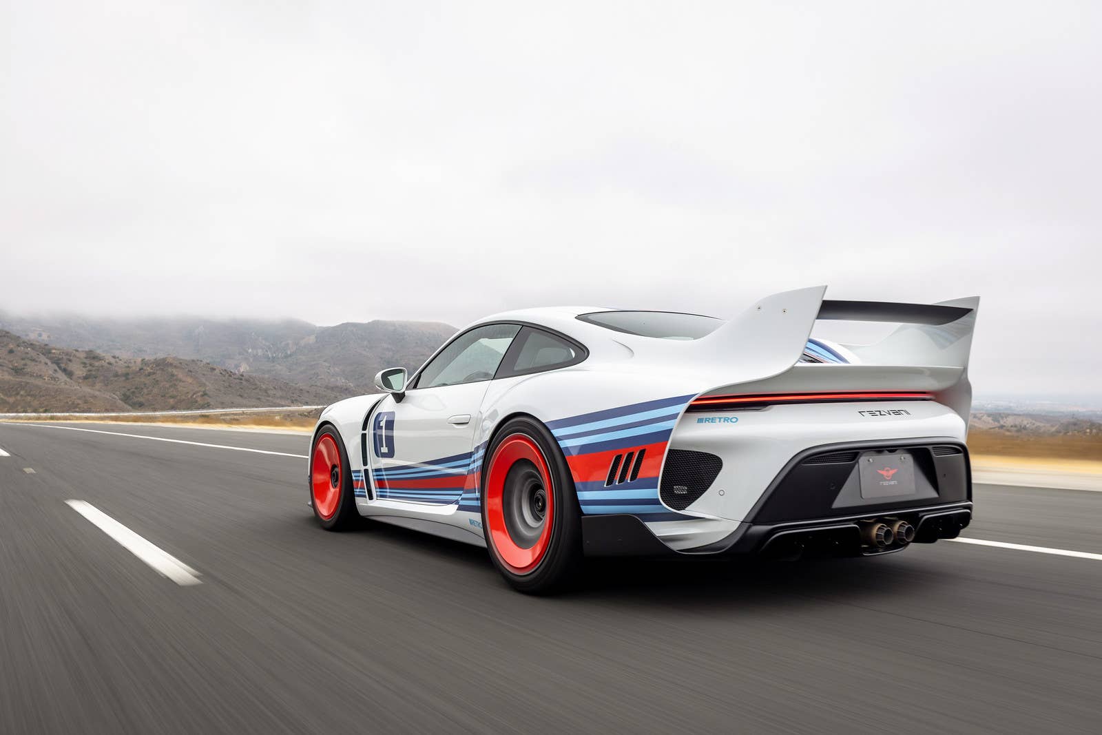 Rezvani Retro RR1 Is A 750-HP Tribute To The Porsche 935 - Autoblog