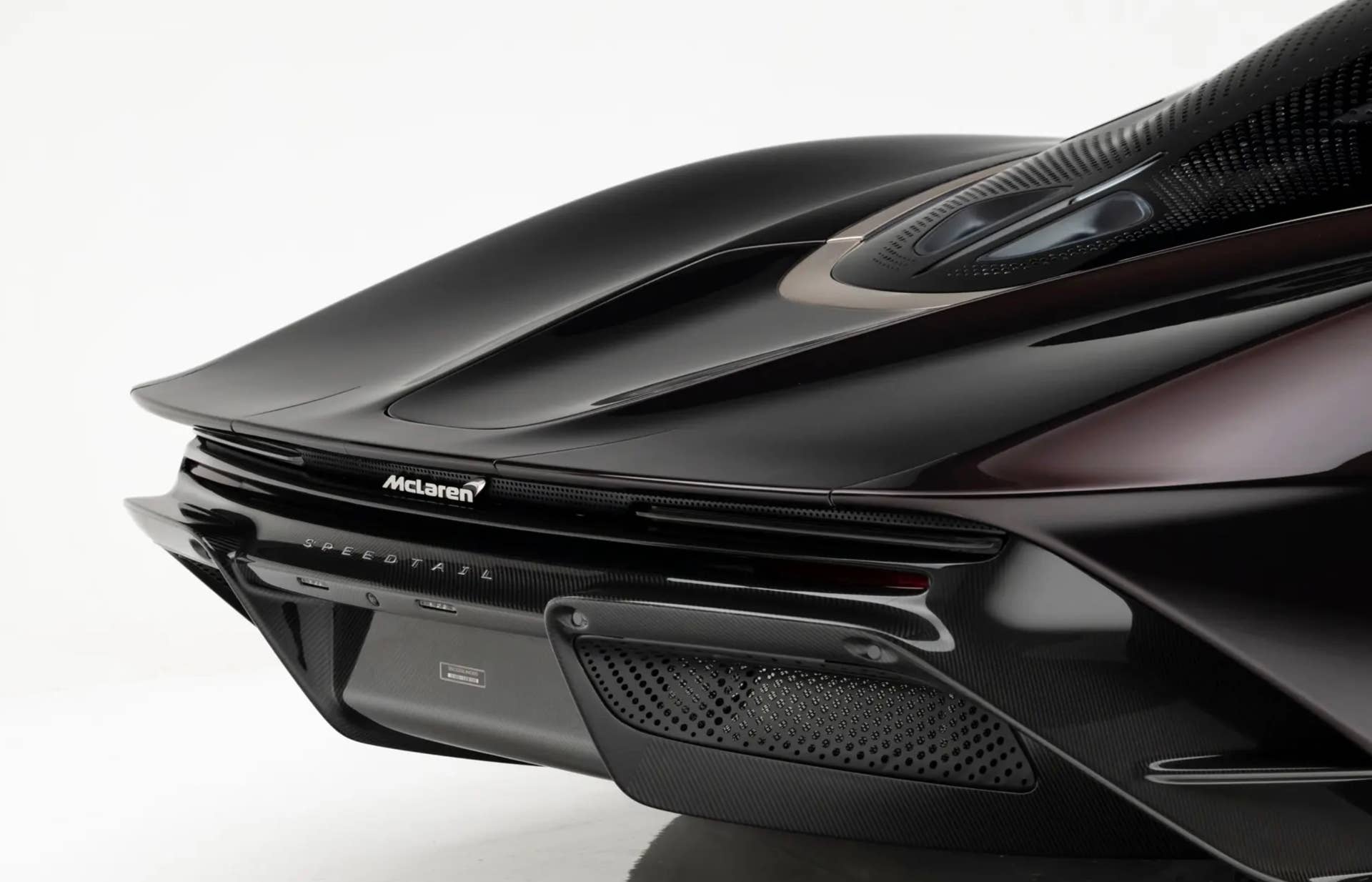 Ultra-Rare McLaren Speedtail Heads To Auction With $250k In Options ...