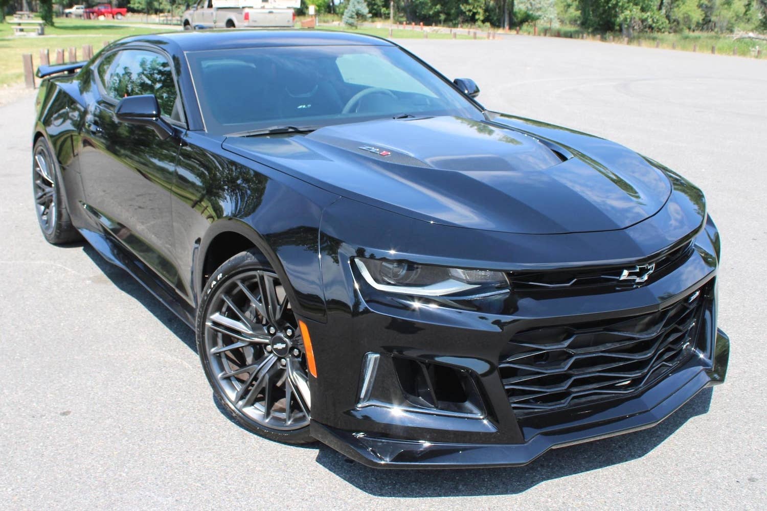 2017 Chevrolet Camaro ZL1 front quarter static
