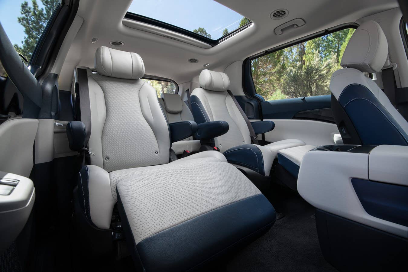 2026 Kia Carnival Hybrid