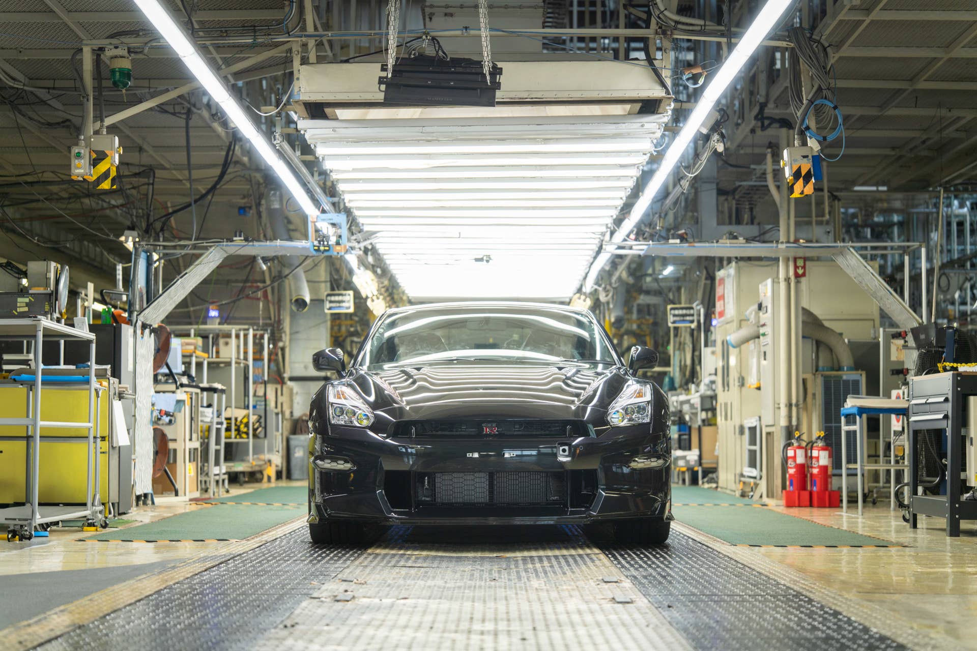 The Last Nissan GT-R R35 Has Finally Been Built, But Iconic Nameplate ...