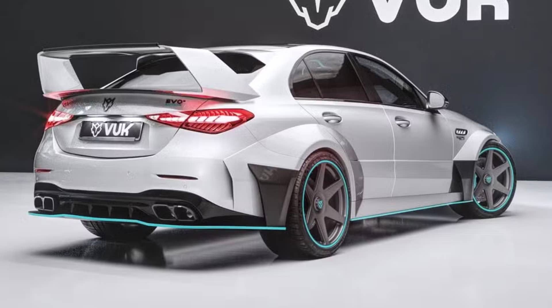 Mercedes-AMG C63 - Vuk EVOlution X
