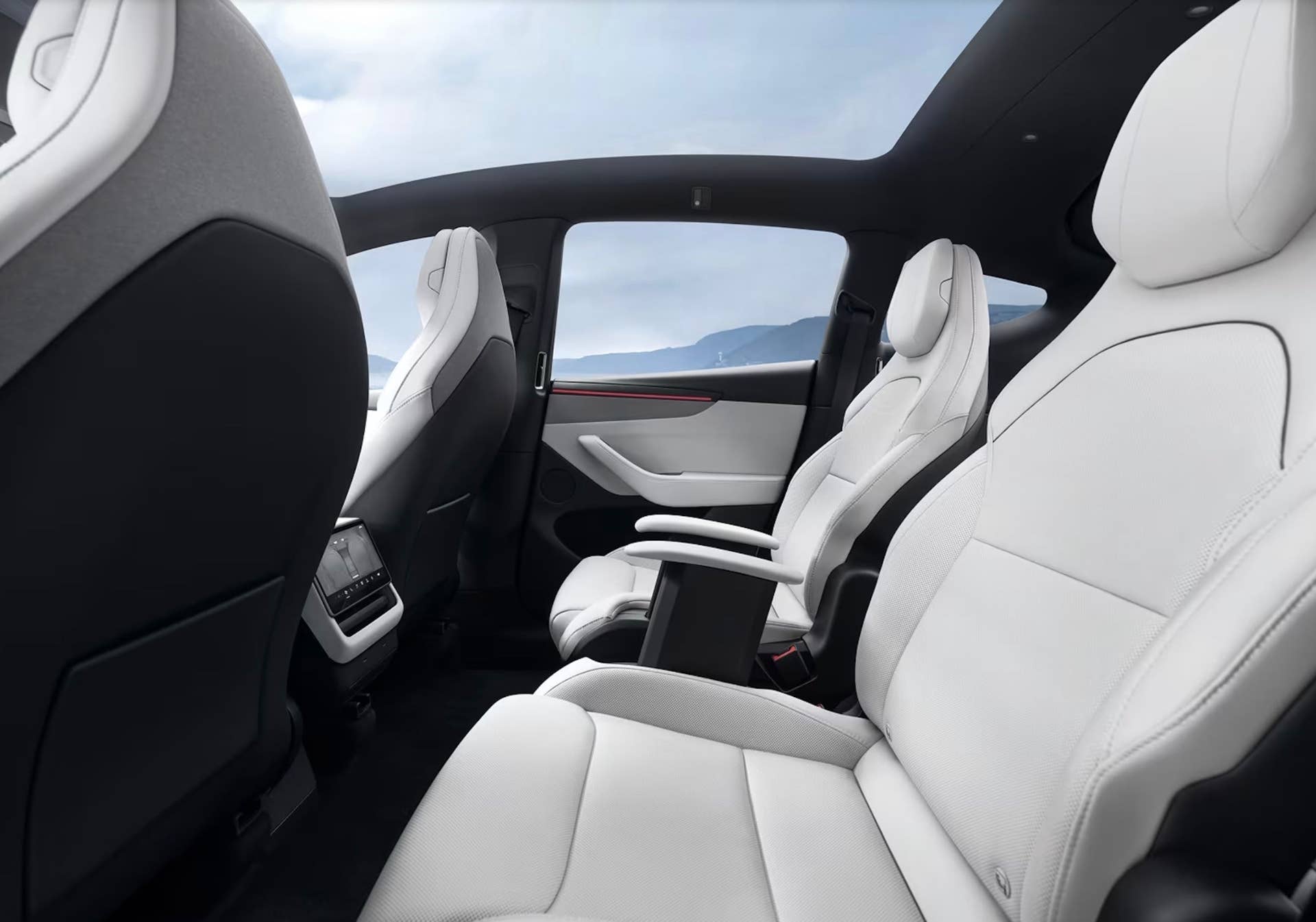Tesla Model Y L