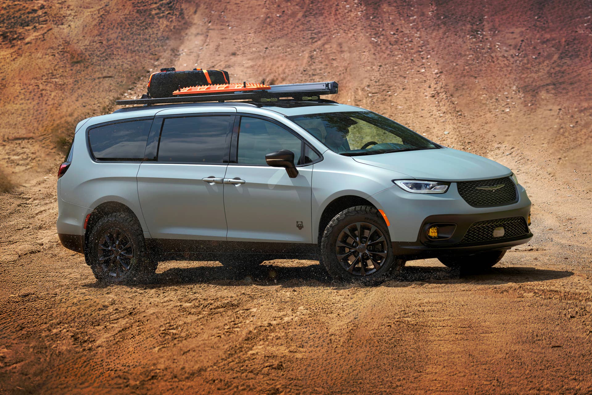 chrysler-pacifica-grizzly-peak-concept.jpg?io=1&profile=rss