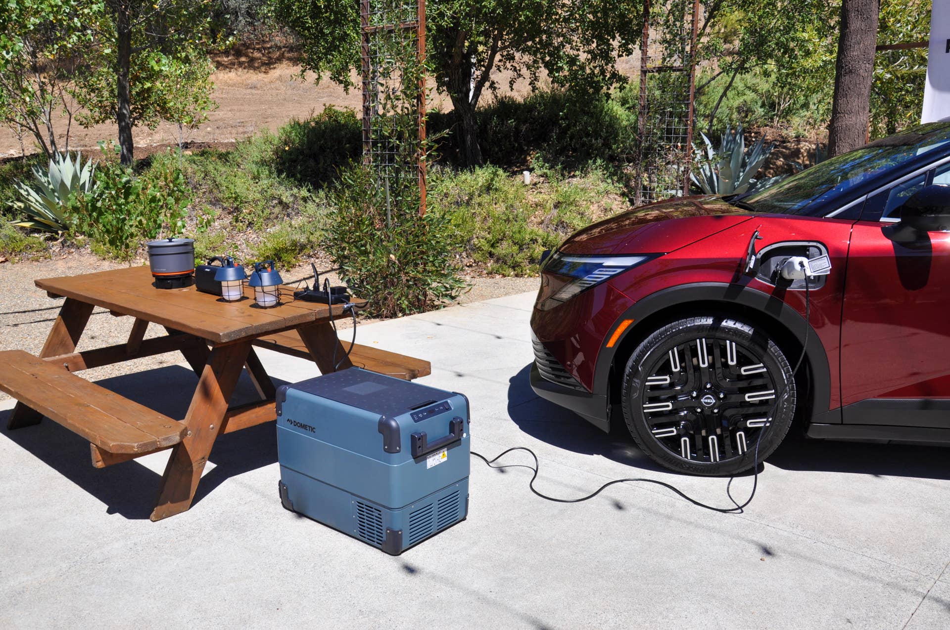 2026 Nissan LEAF Platinum+