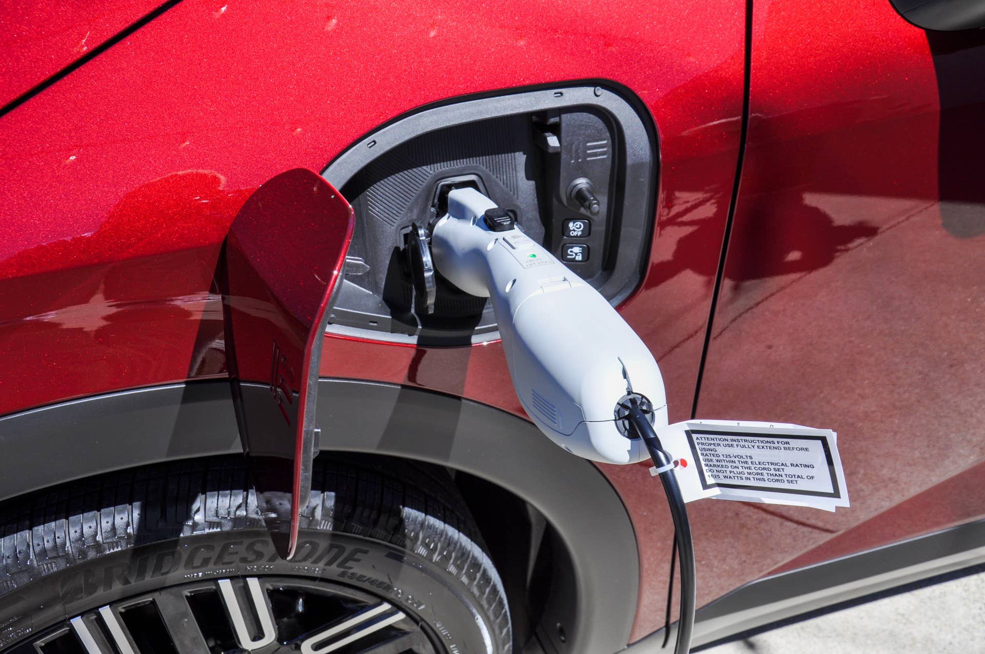 2026 Nissan LEAF Platinum+