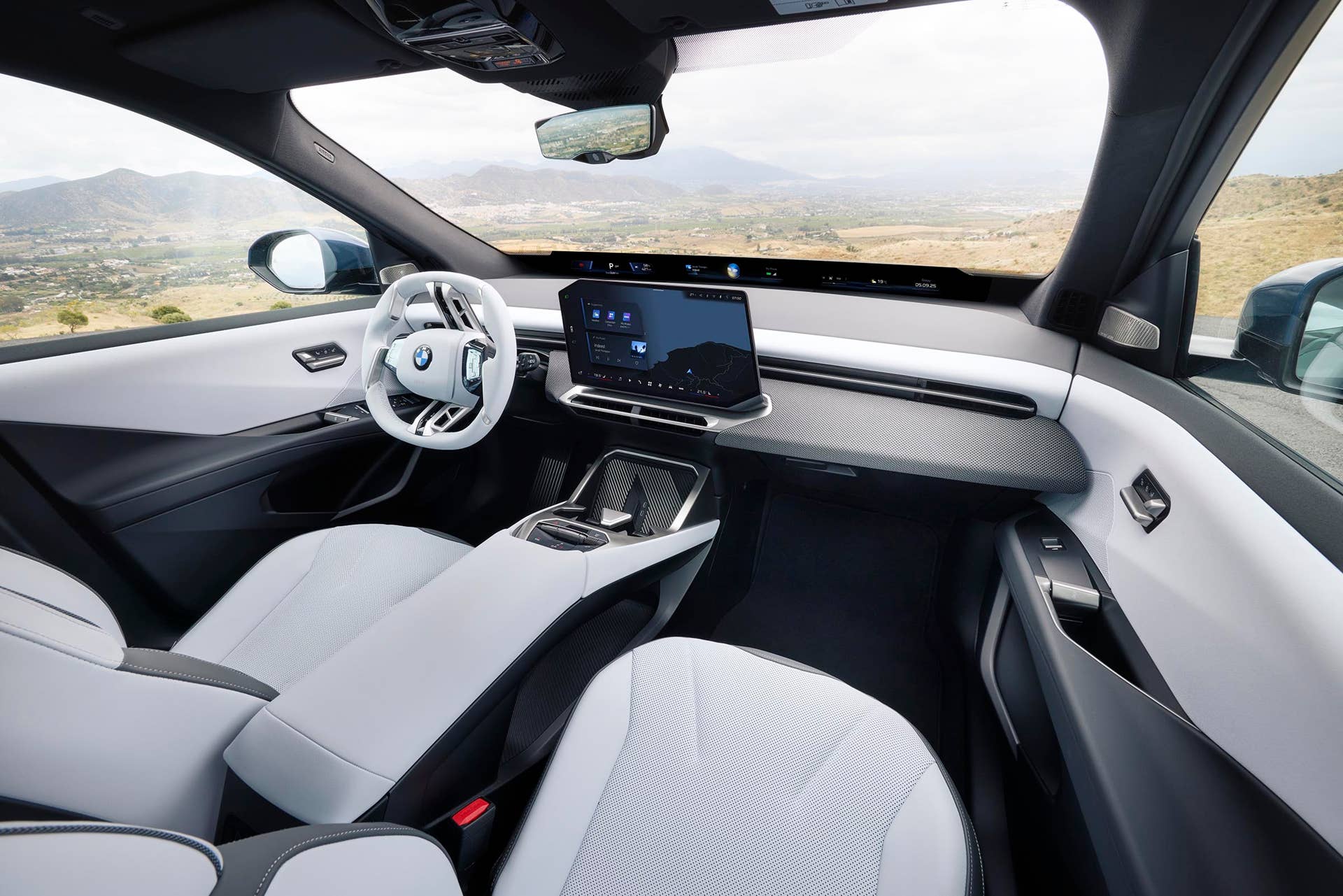 BMW iX3 - interior