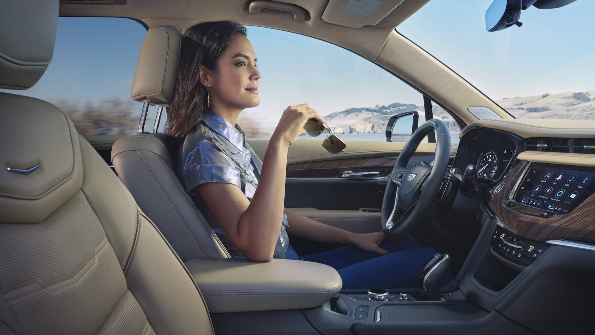 The 2025 Cadillac XT6 shown with available Super Cruise driver assistance technology.