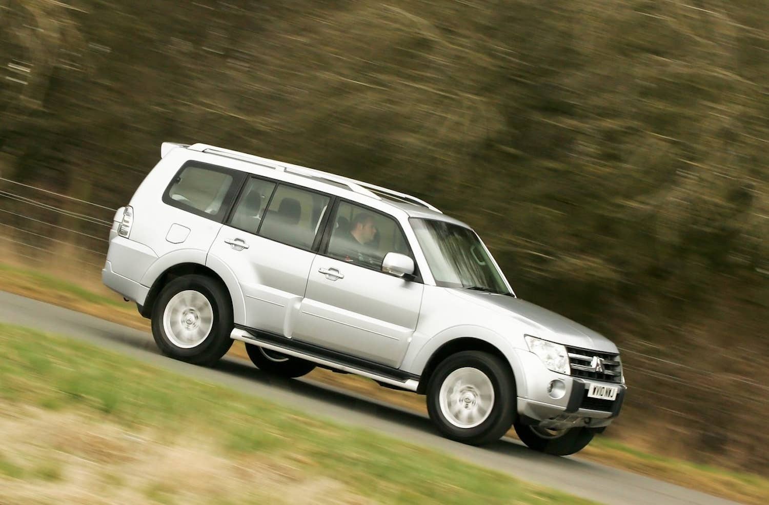 Mitsubishi Montero/Shogun/Pajero side profile