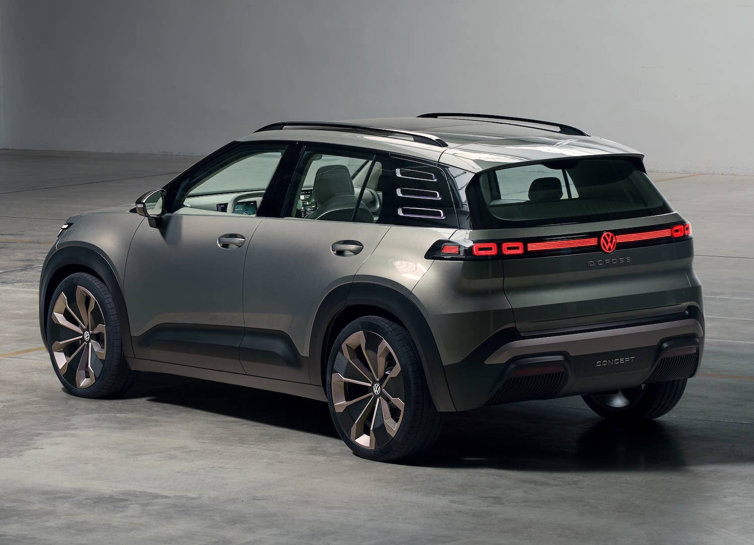 Volkswagen ID. Cross Concept rear quarter