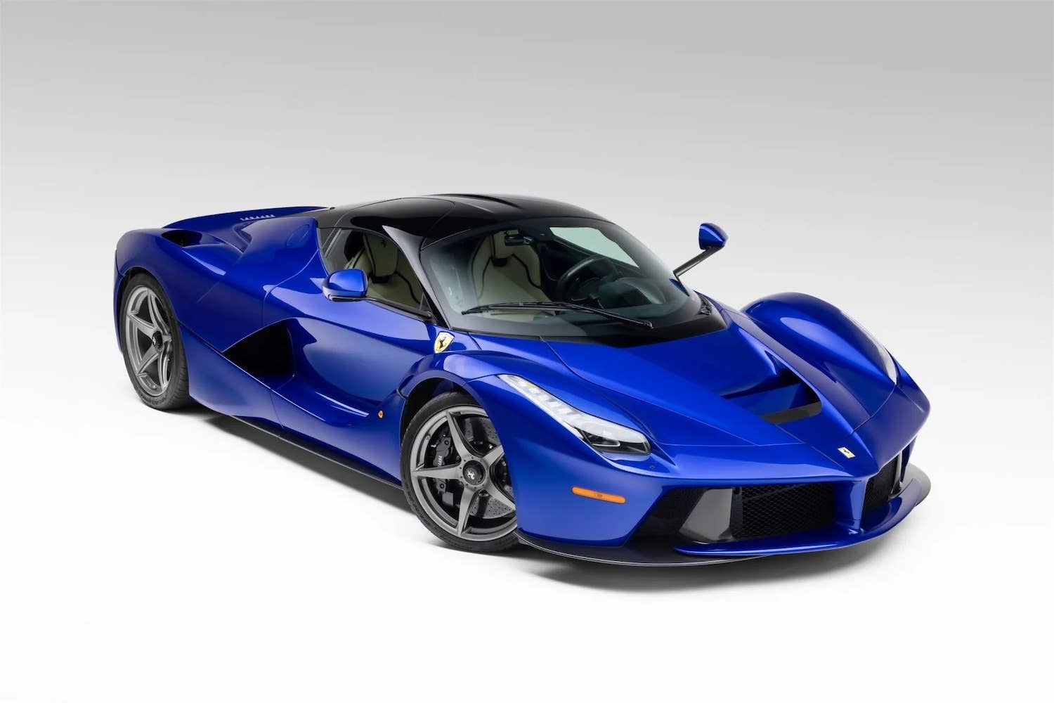 2014 Ferrari LaFerrari Blue Elettrico front quarter