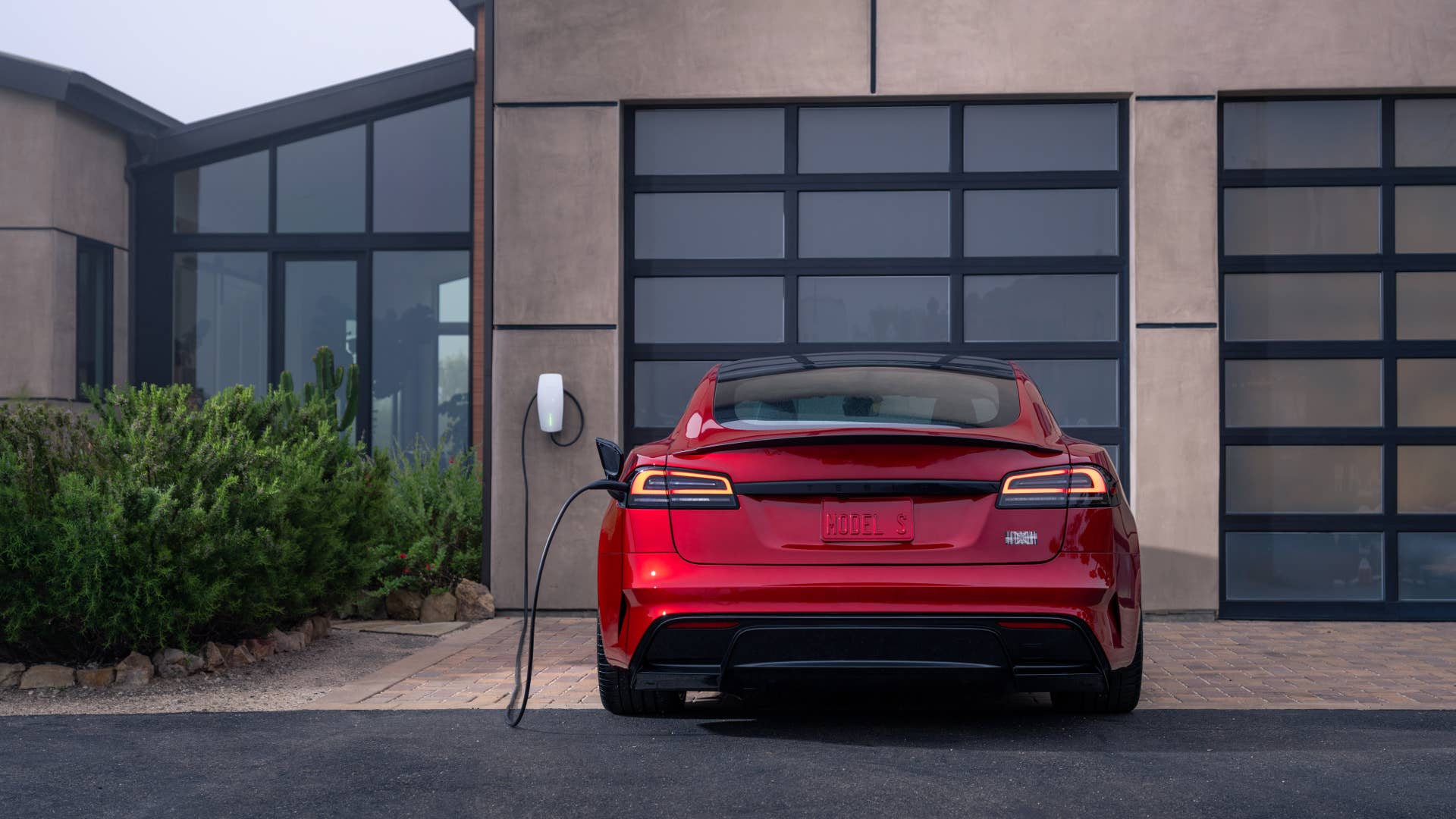 2026 Tesla Model S vs. 2026 Lucid Air: Which One Is Right for You ...
